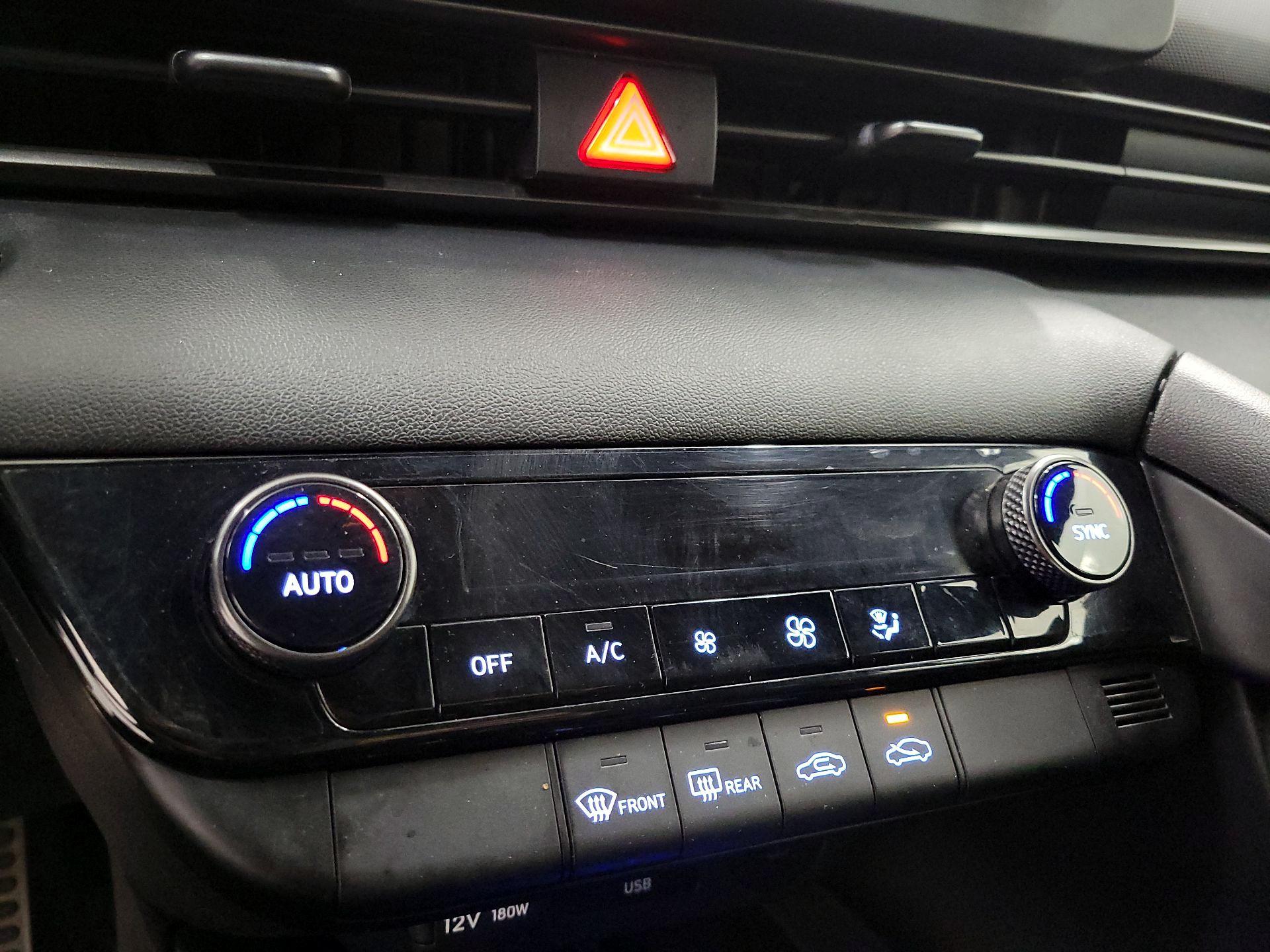 Thumbnail: 2025 Hyundai Elantra - 16