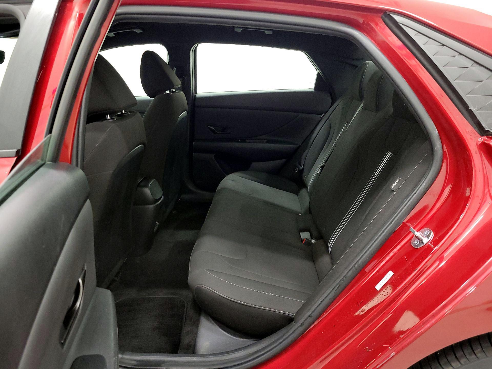 Thumbnail: 2025 Hyundai Elantra - 19