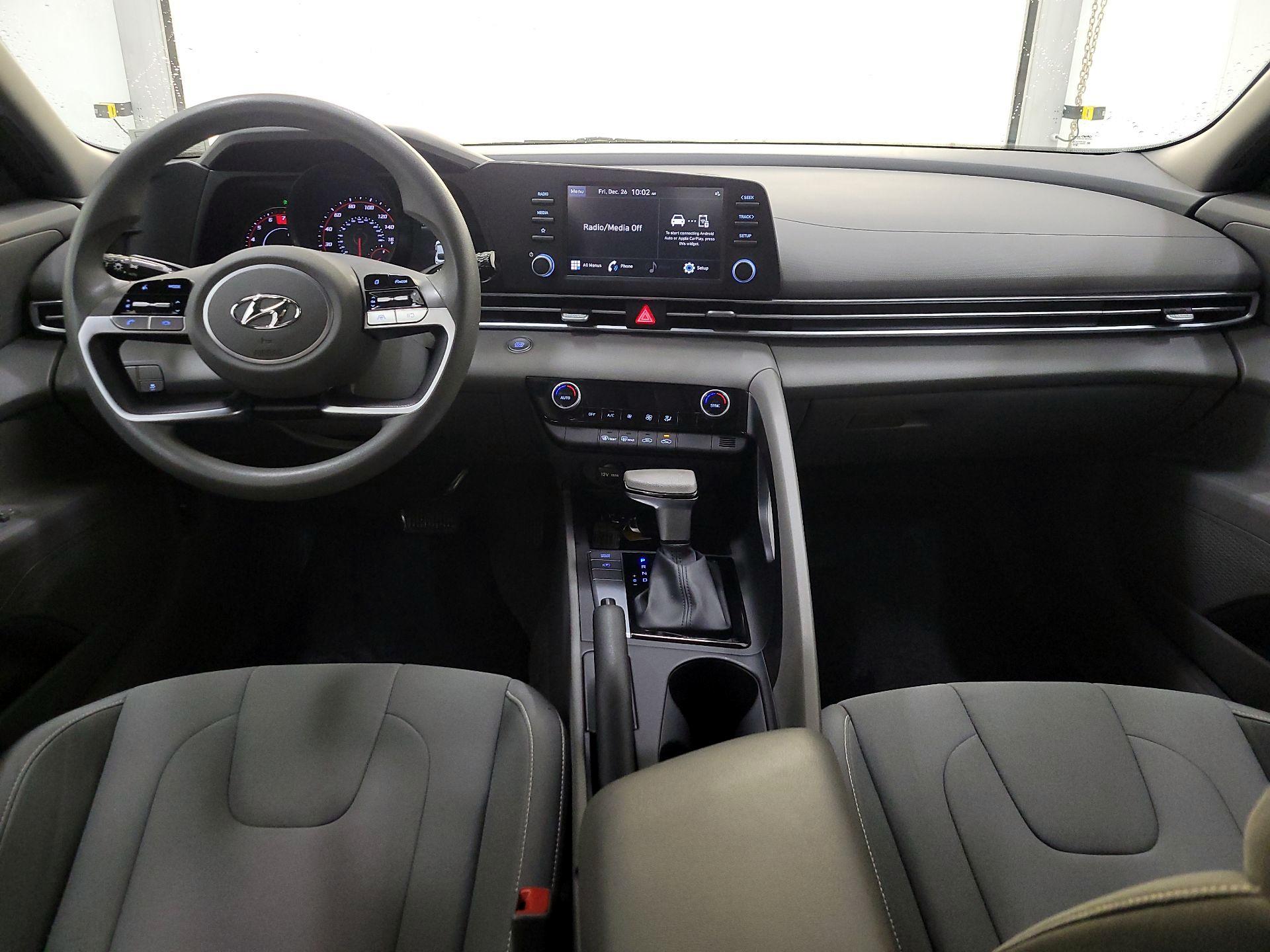 Thumbnail: 2023 Hyundai Elantra - 9