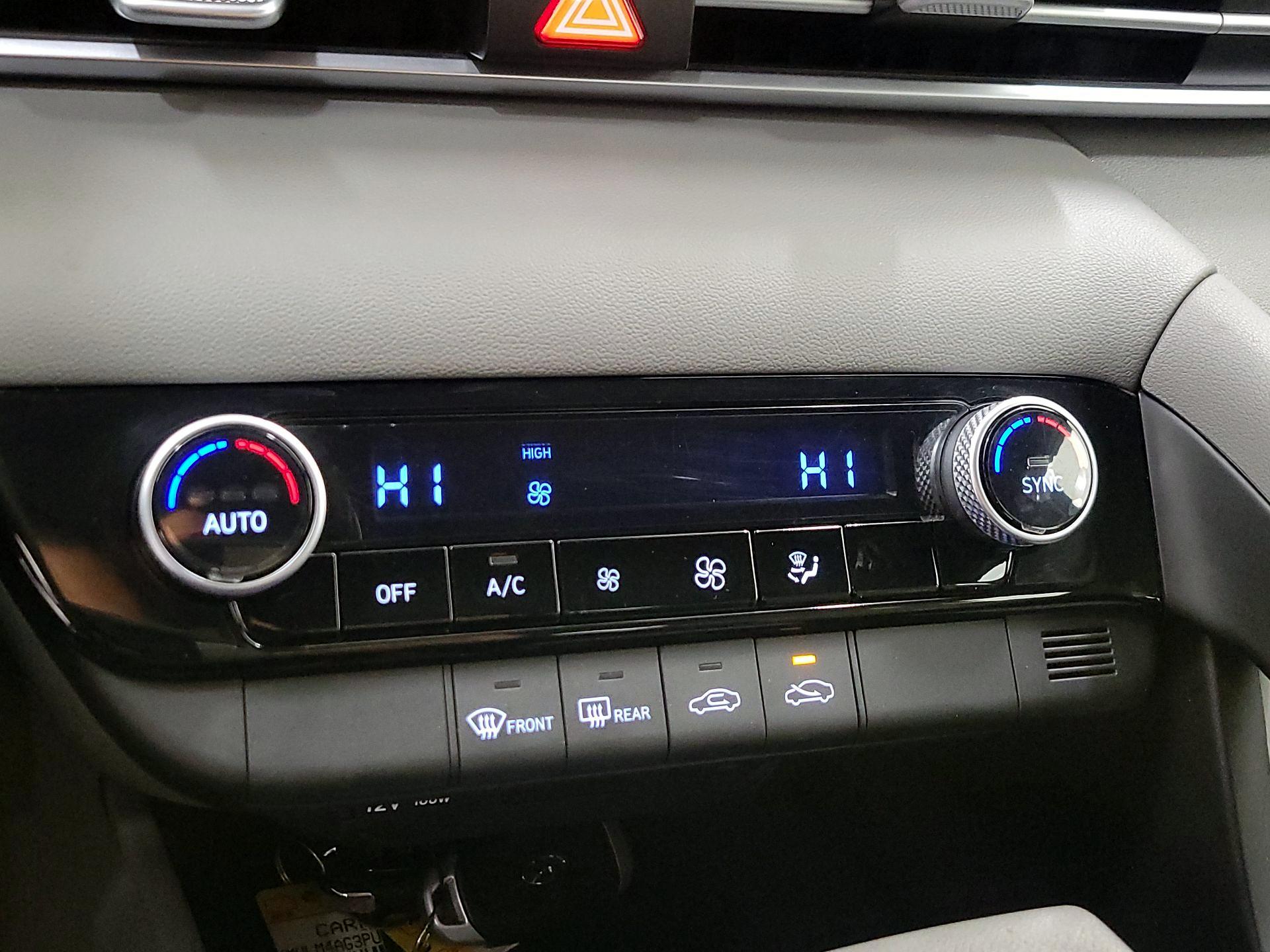 Thumbnail: 2023 Hyundai Elantra - 16