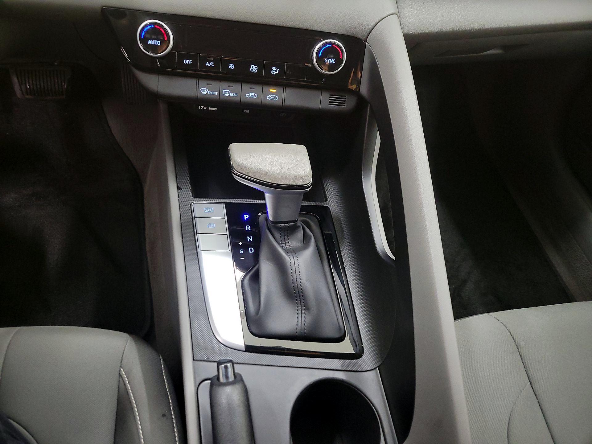 Thumbnail: 2023 Hyundai Elantra - 17