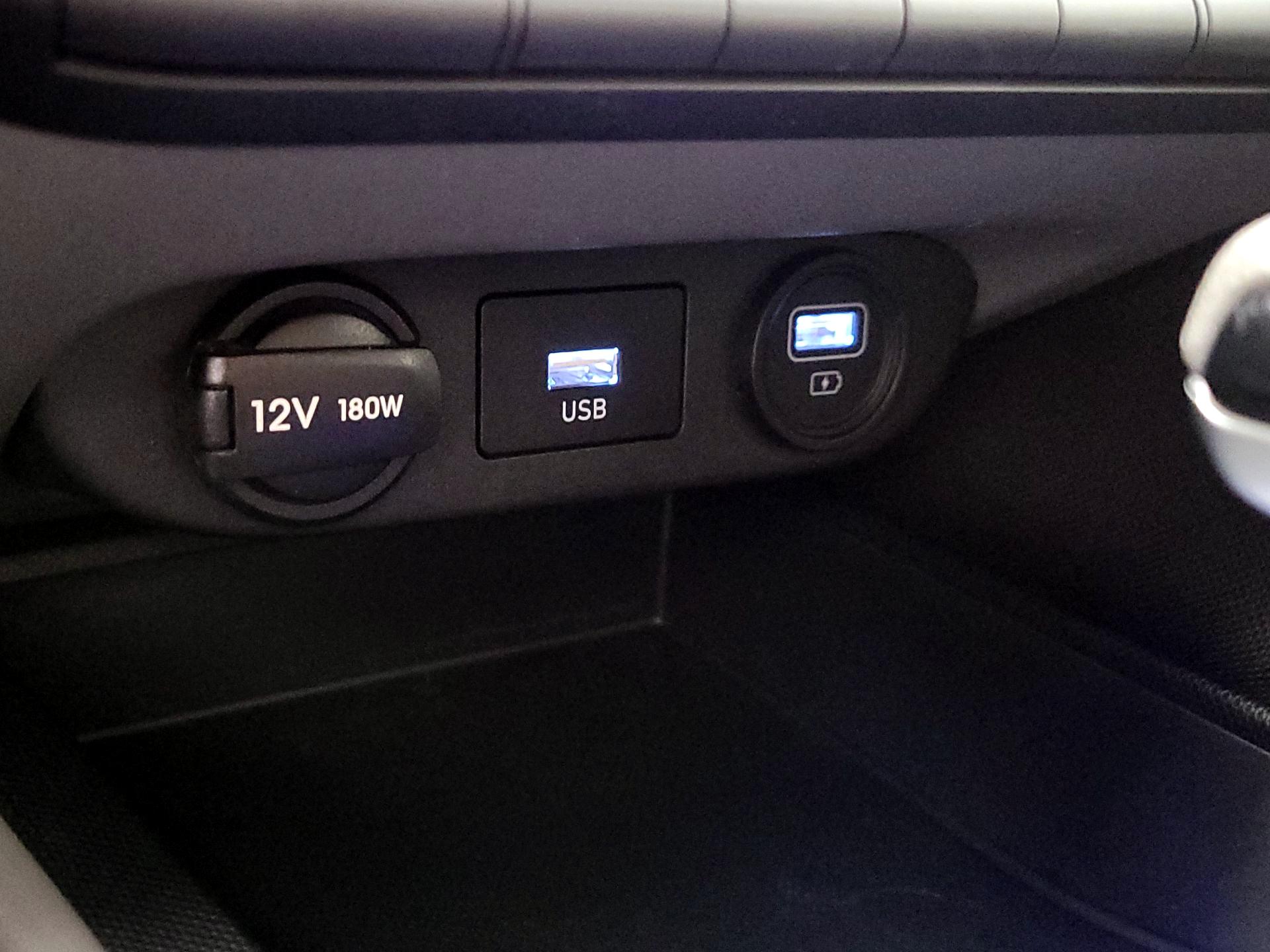 Thumbnail: 2023 Hyundai Elantra - 18