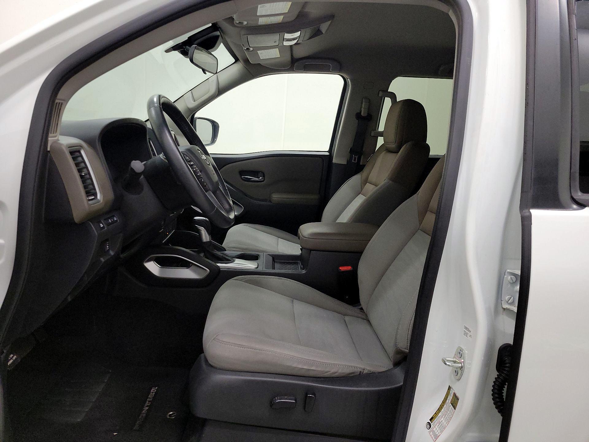 Thumbnail: 2023 Nissan Frontier - 11