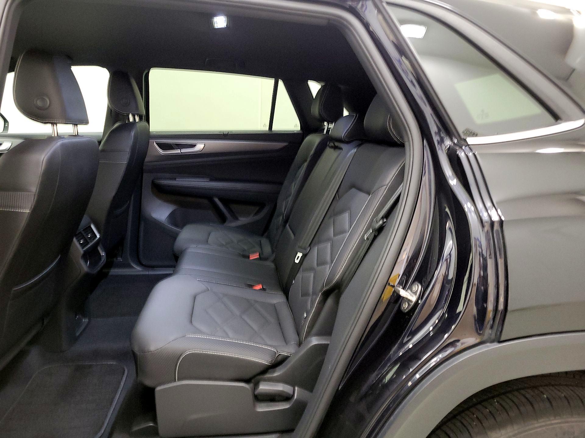 Thumbnail: 2025 Volkswagen Atlas - 19