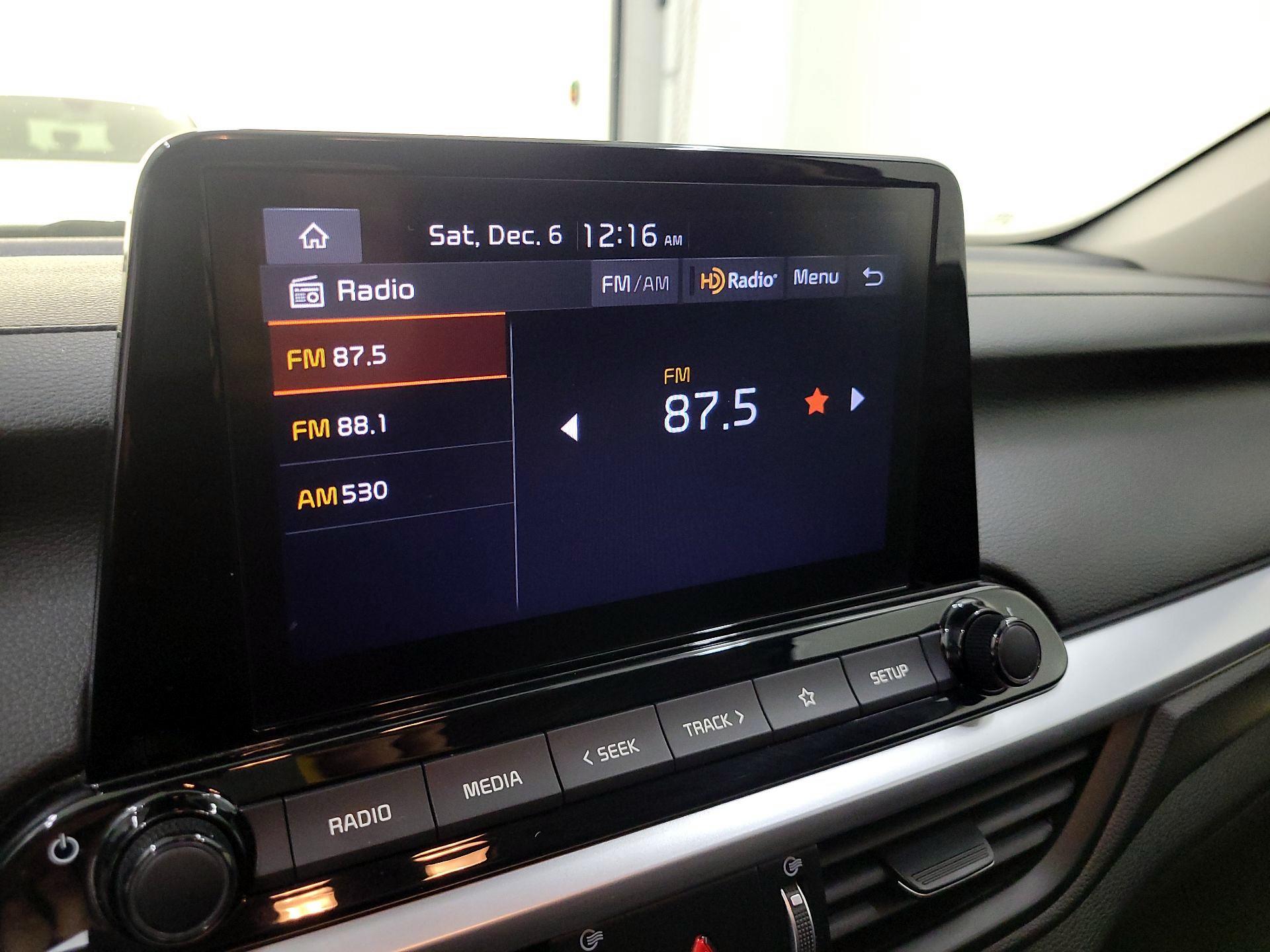 Thumbnail: 2023 Kia Forte - 15