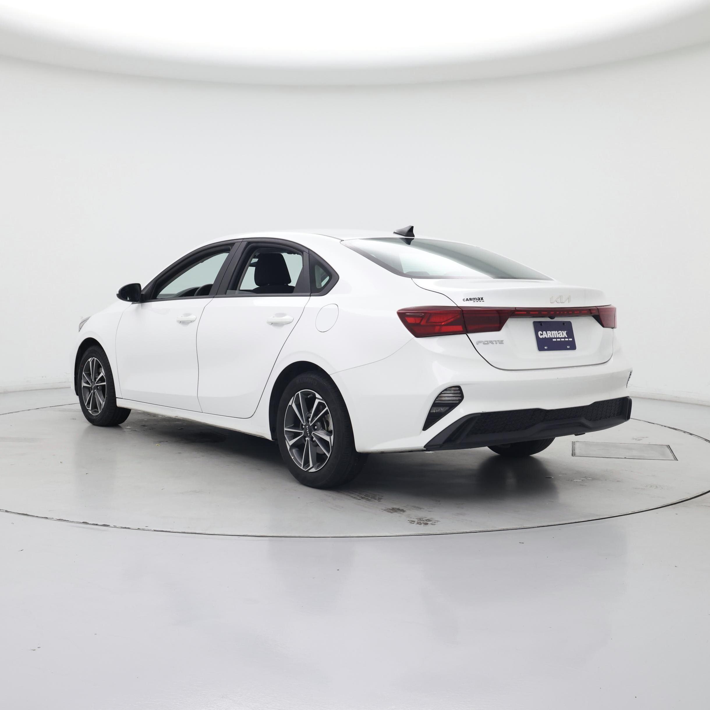 Thumbnail: 2024 Kia Forte - 2