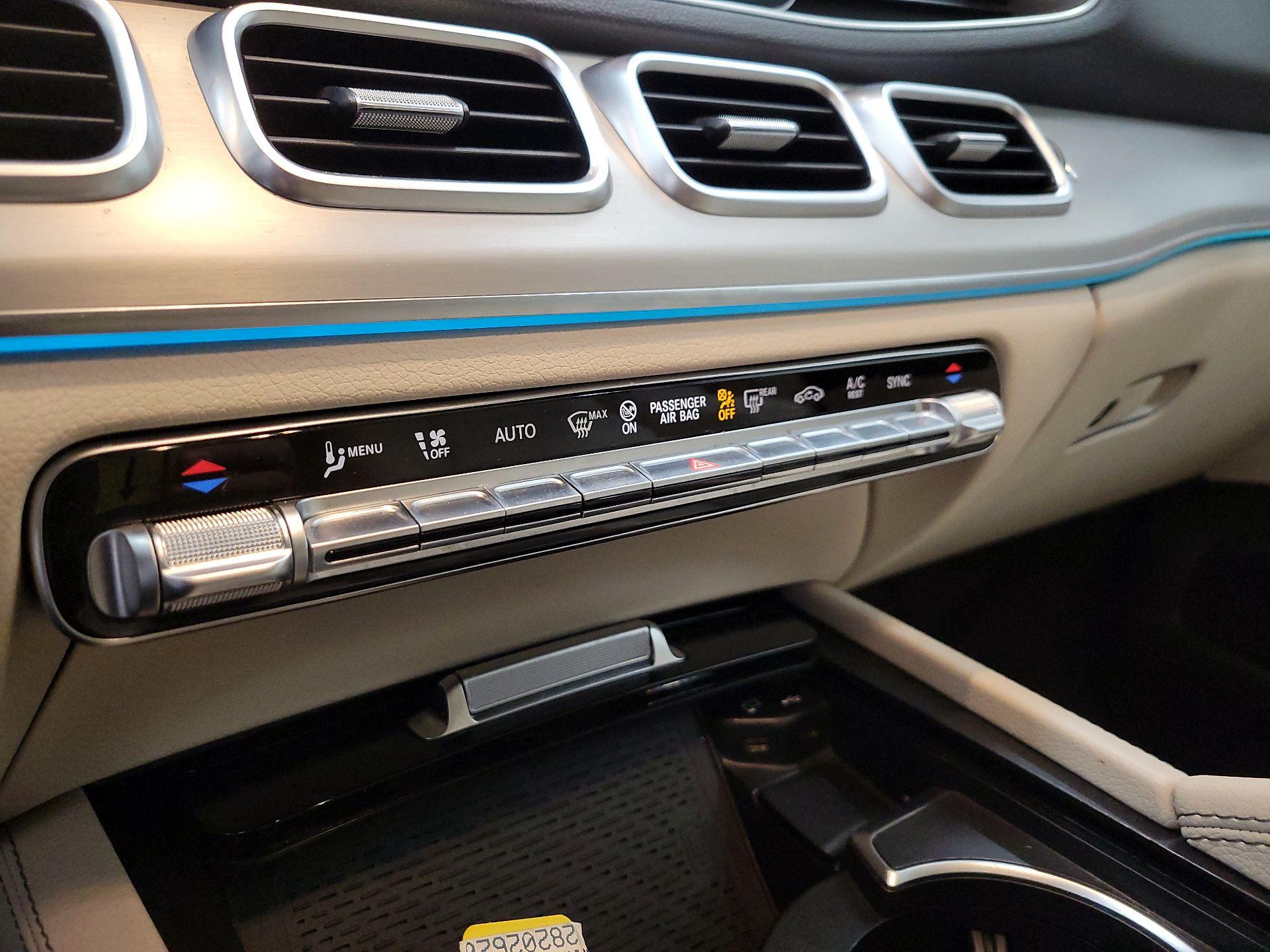 Thumbnail: 2021 Mercedes-Benz GLE - 17