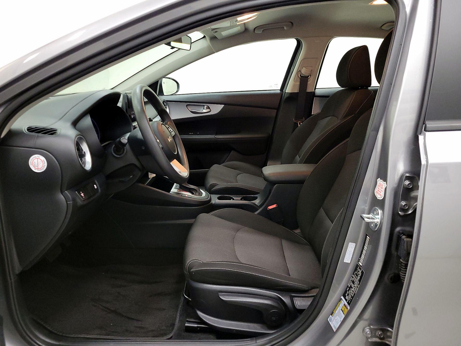 Thumbnail: 2024 Kia Forte - 11