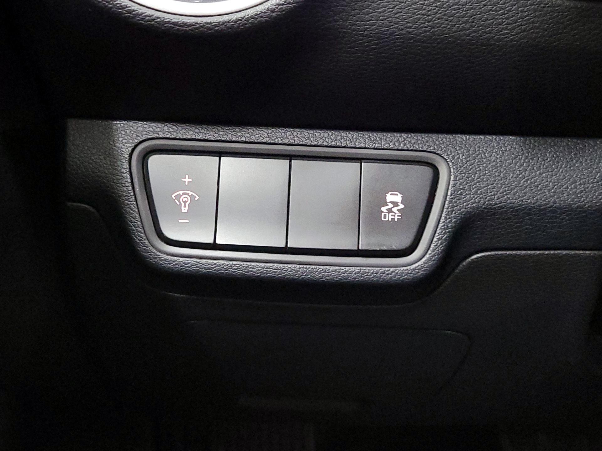 Thumbnail: 2024 Kia Forte - 13