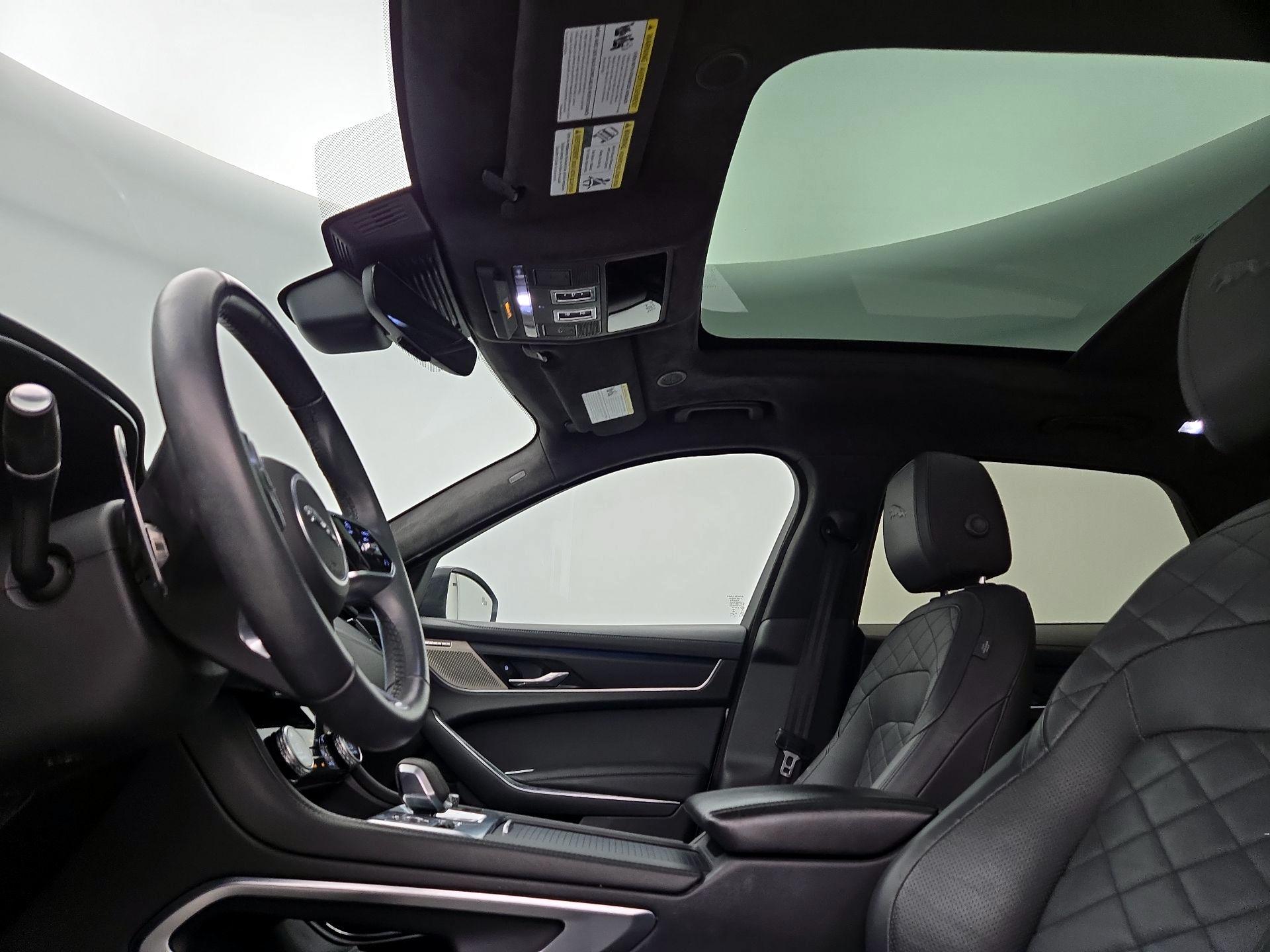 Thumbnail: 2023 Jaguar F-Pace - 20