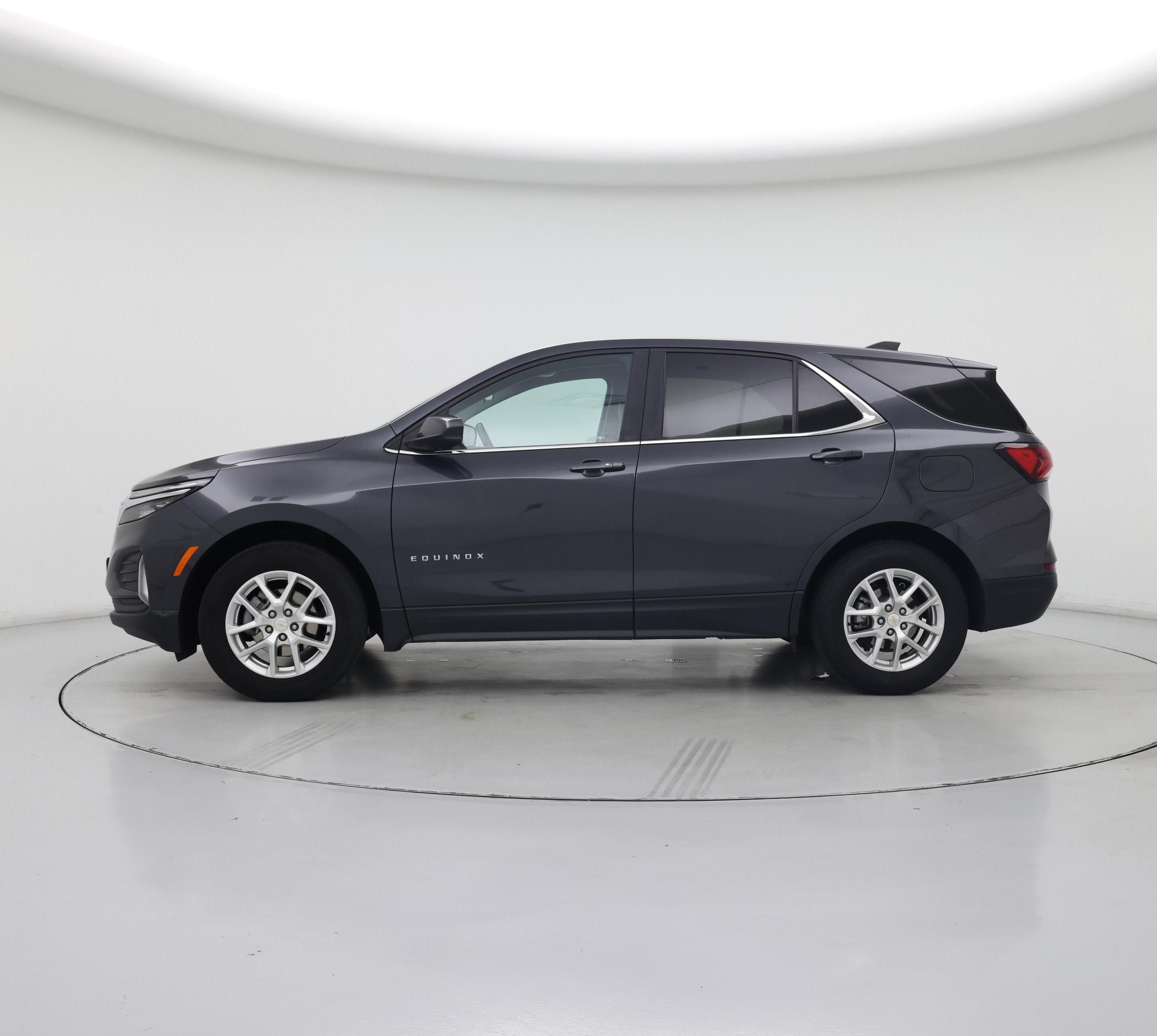 Thumbnail: 2023 Chevrolet Equinox - 3