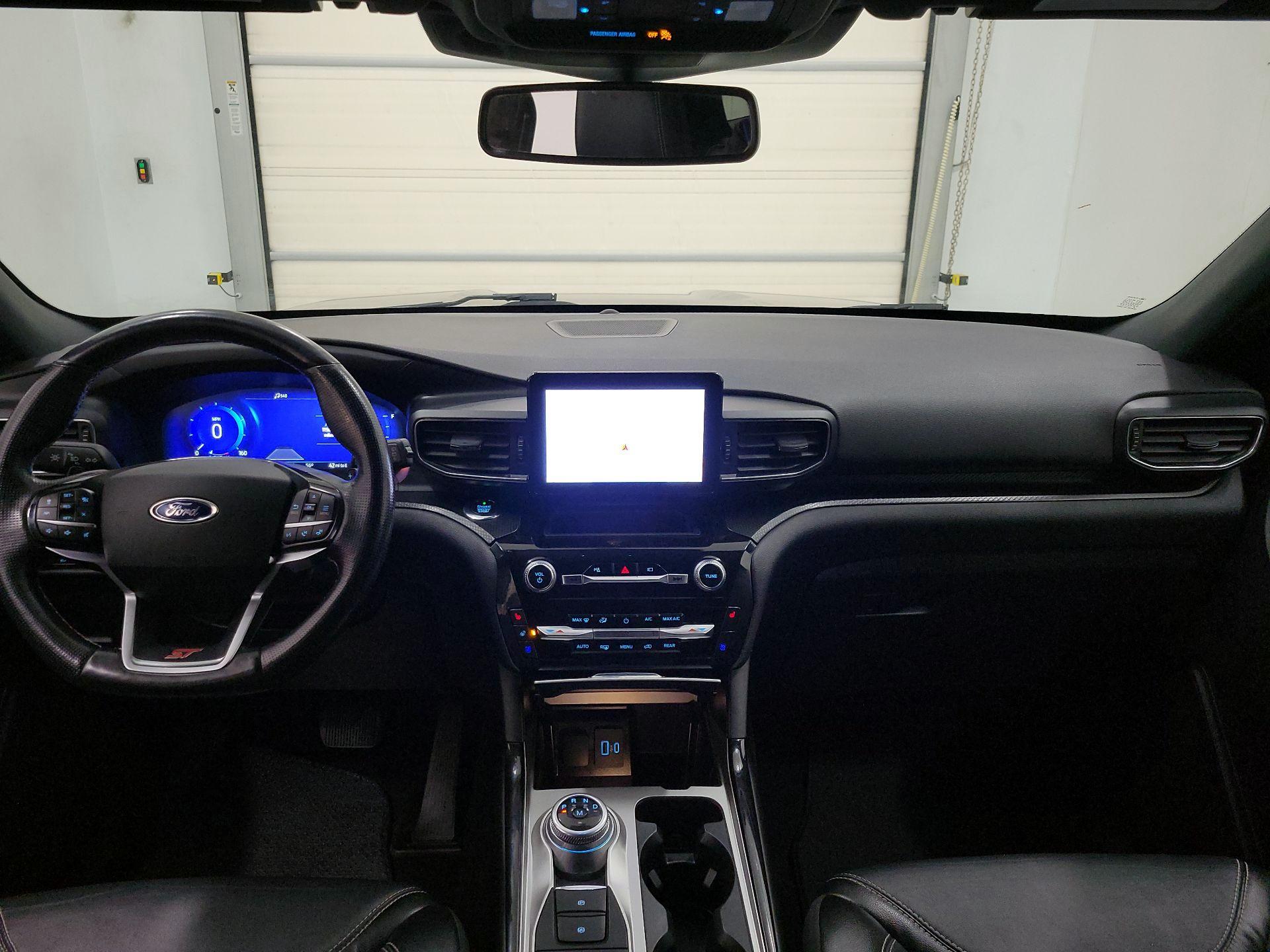 Thumbnail: 2021 Ford Explorer - 9