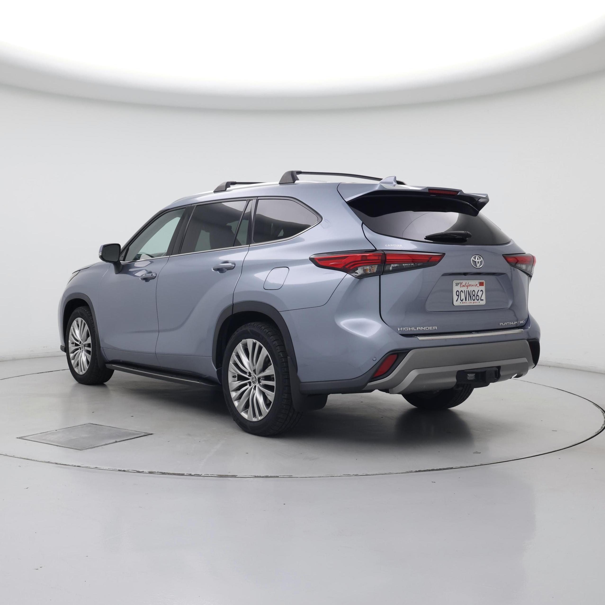 Thumbnail: 2022 Toyota Highlander - 2