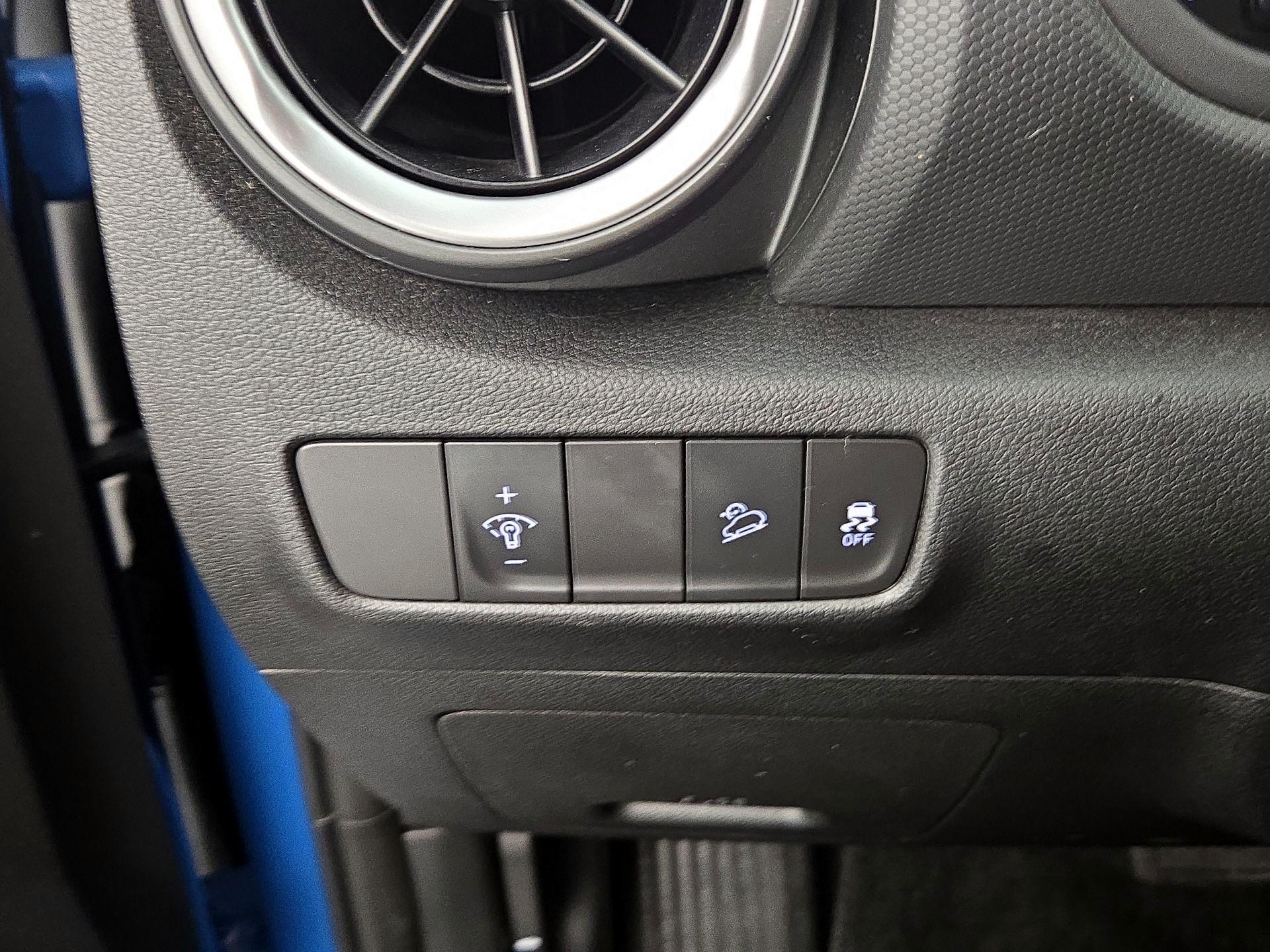 Thumbnail: 2022 Hyundai Kona - 13