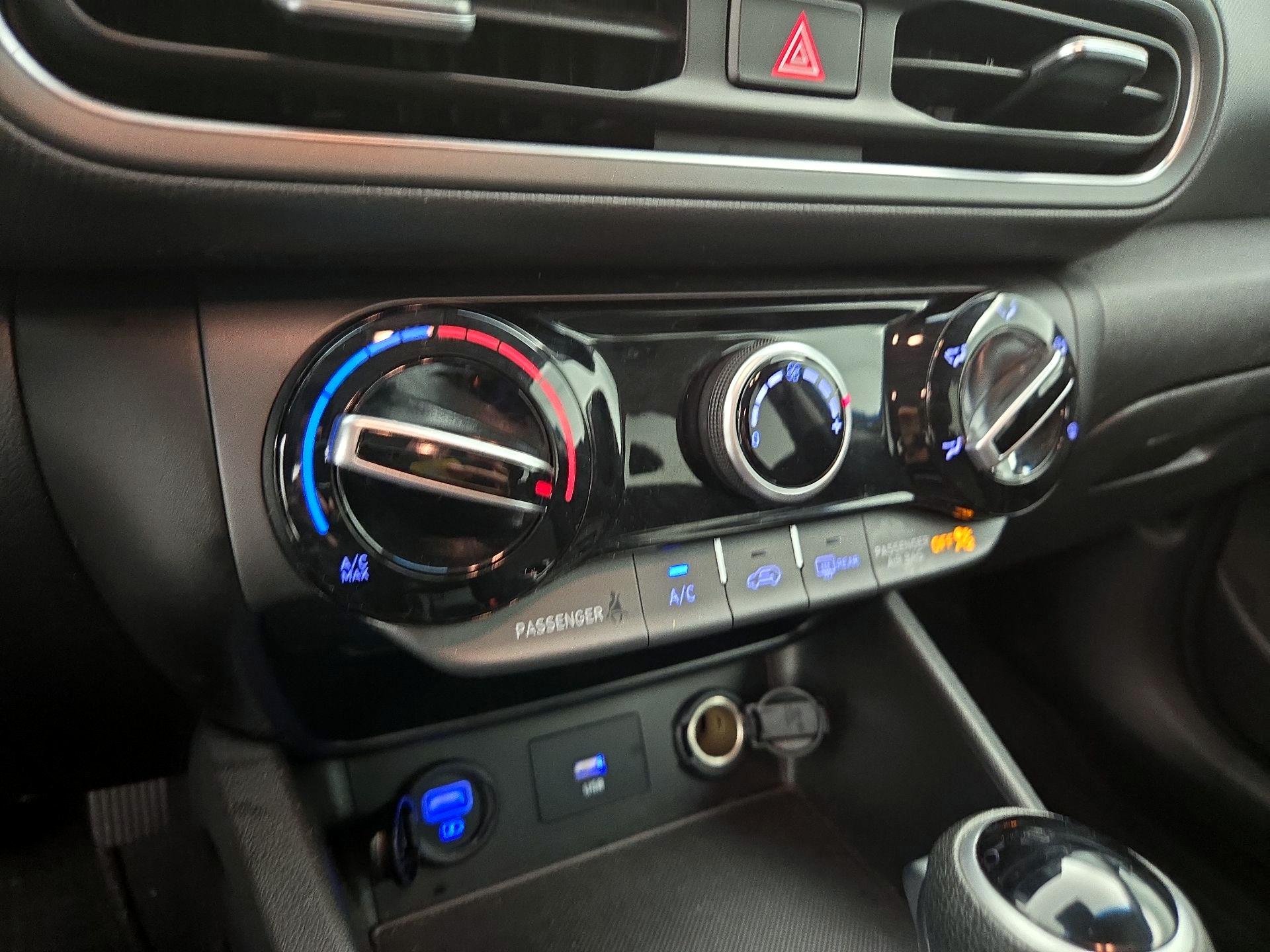 Thumbnail: 2022 Hyundai Kona - 16