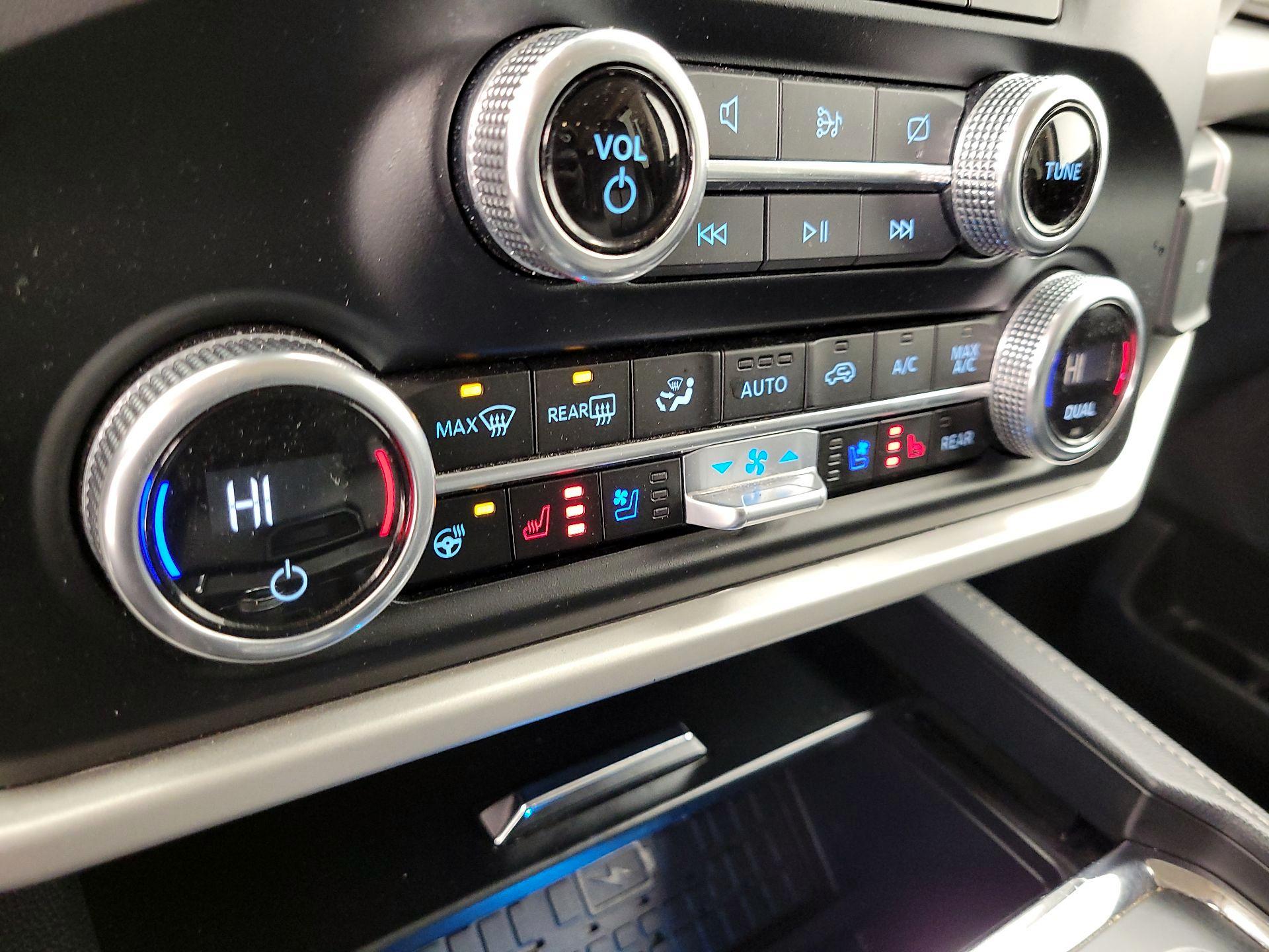 Thumbnail: 2023 Ford Expedition - 17