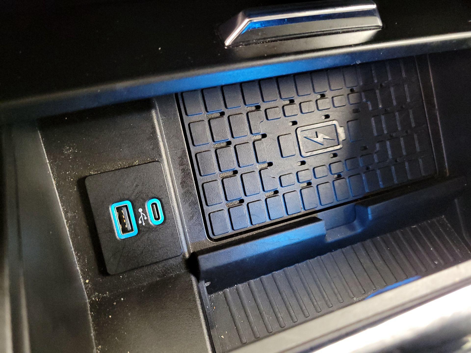 Thumbnail: 2023 Ford Expedition - 19