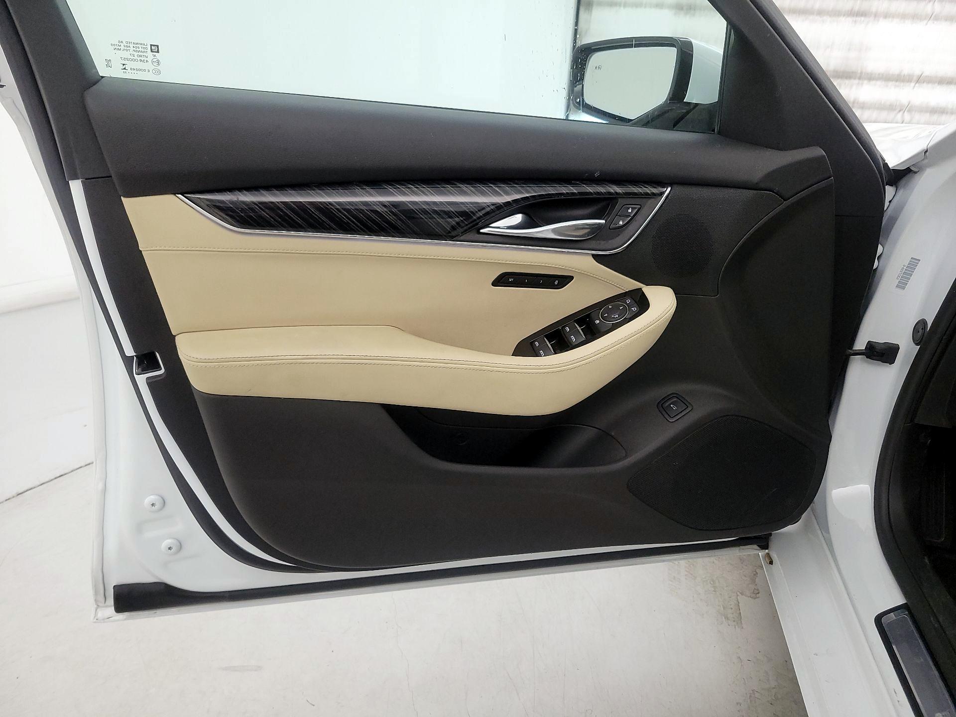 Thumbnail: 2023 Cadillac CT5 - 12