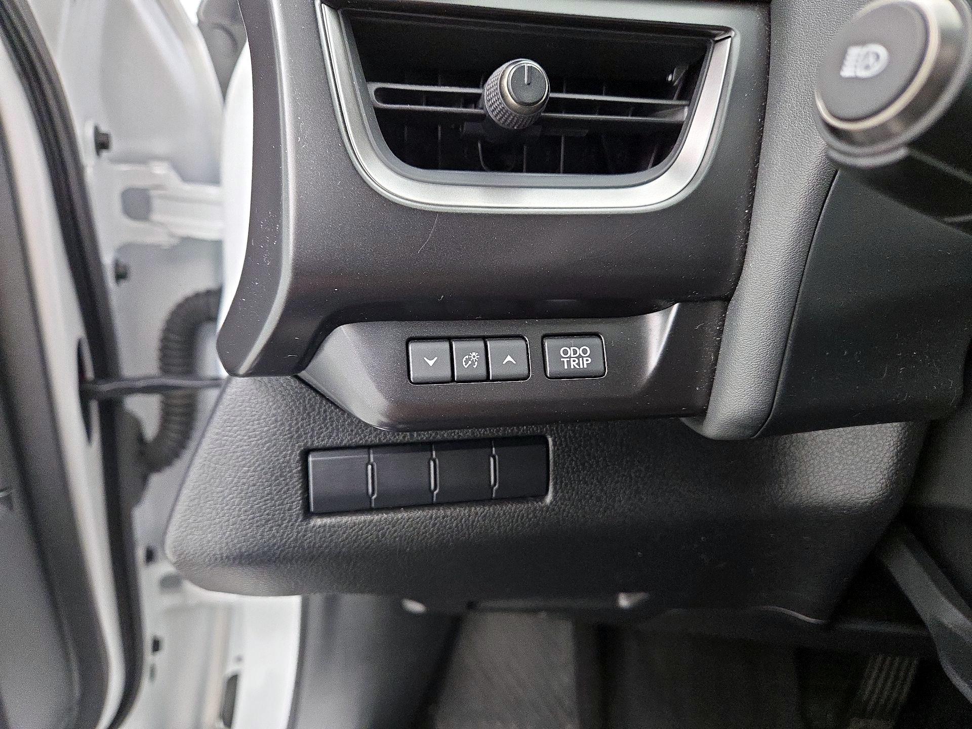 Thumbnail: 2022 Lexus UX - 13