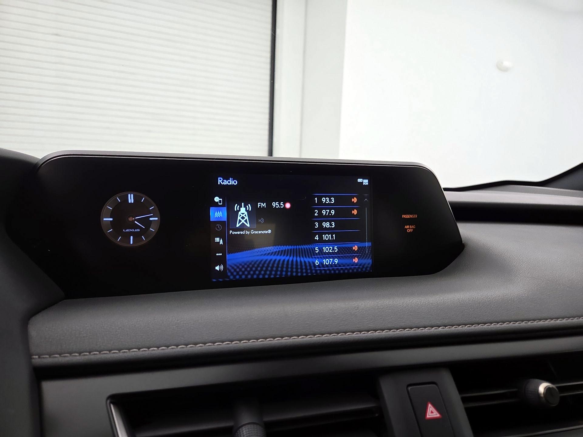 Thumbnail: 2022 Lexus UX - 15