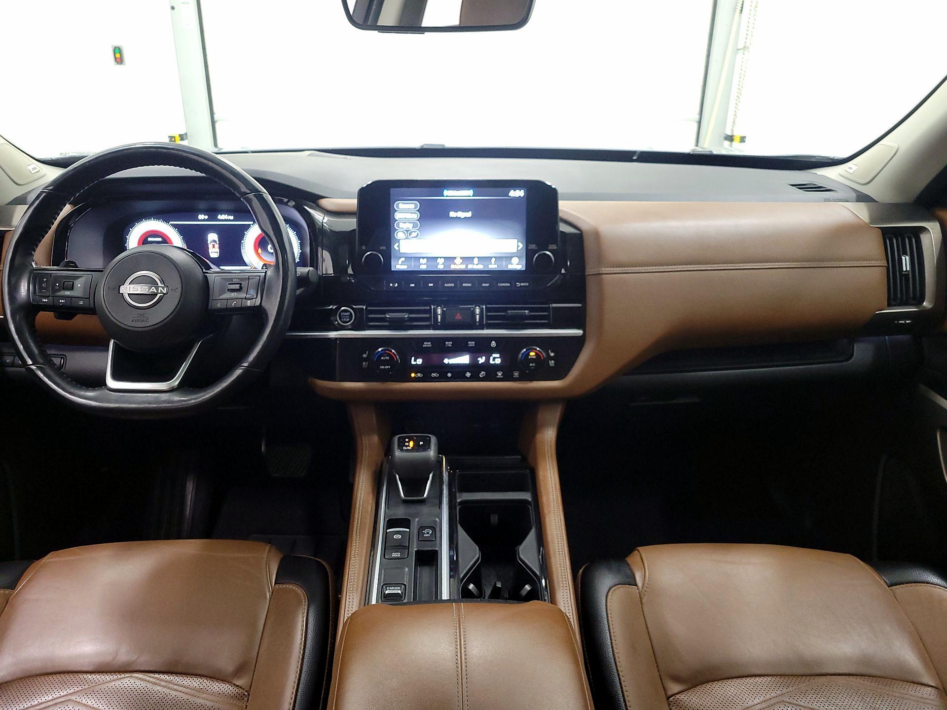 Thumbnail: 2023 Nissan Pathfinder - 9