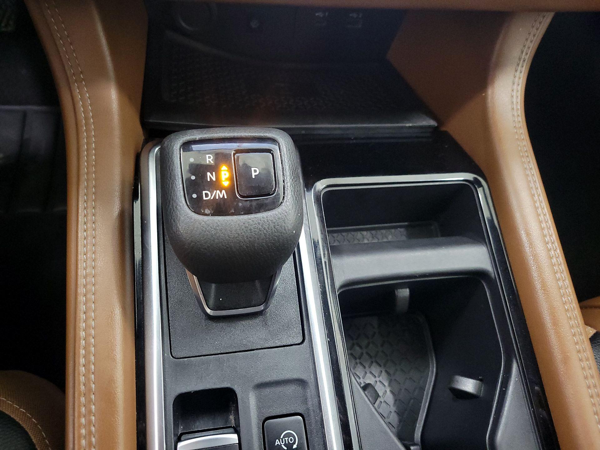 Thumbnail: 2023 Nissan Pathfinder - 18