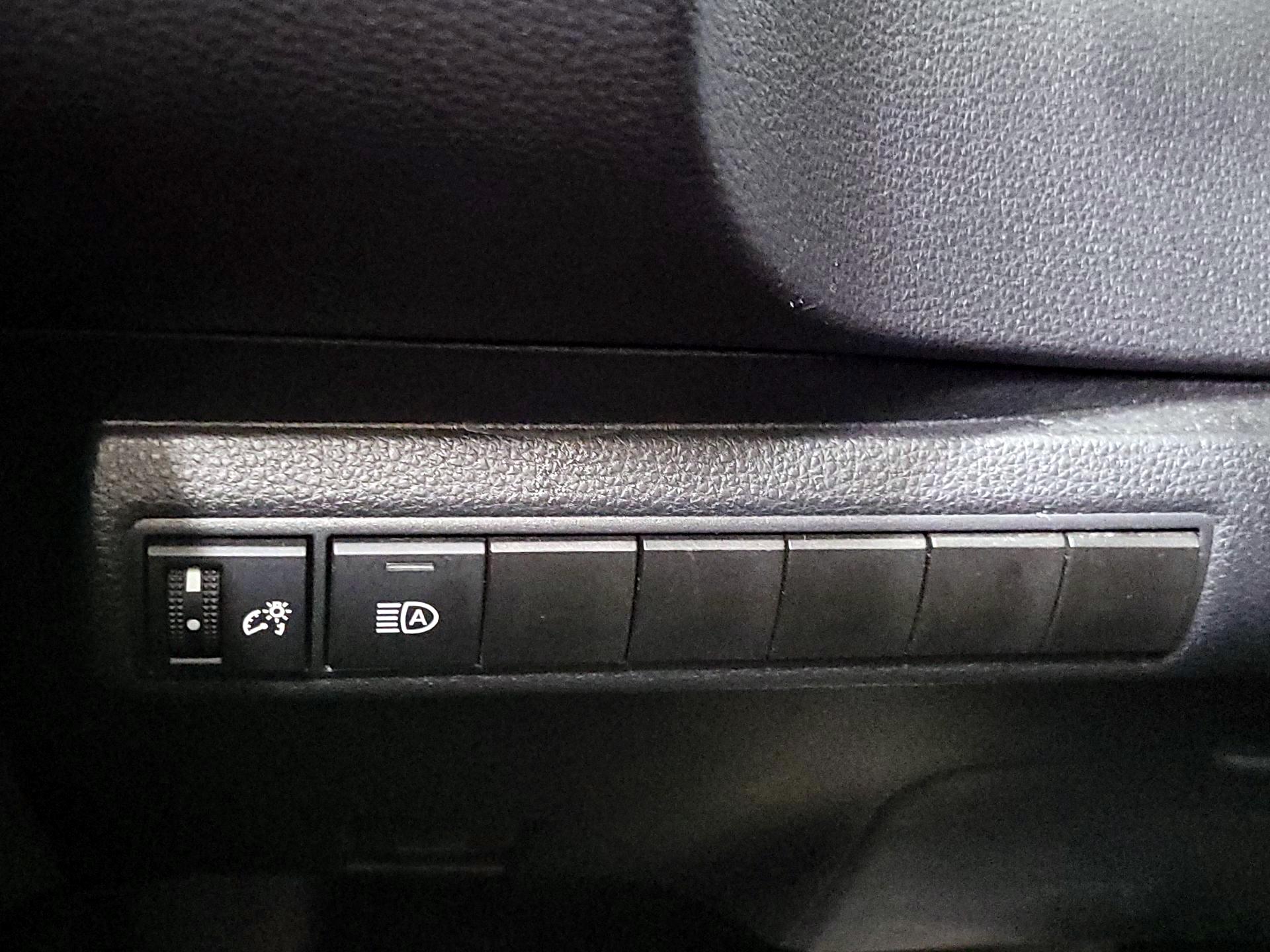 Thumbnail: 2024 Toyota Corolla - 13