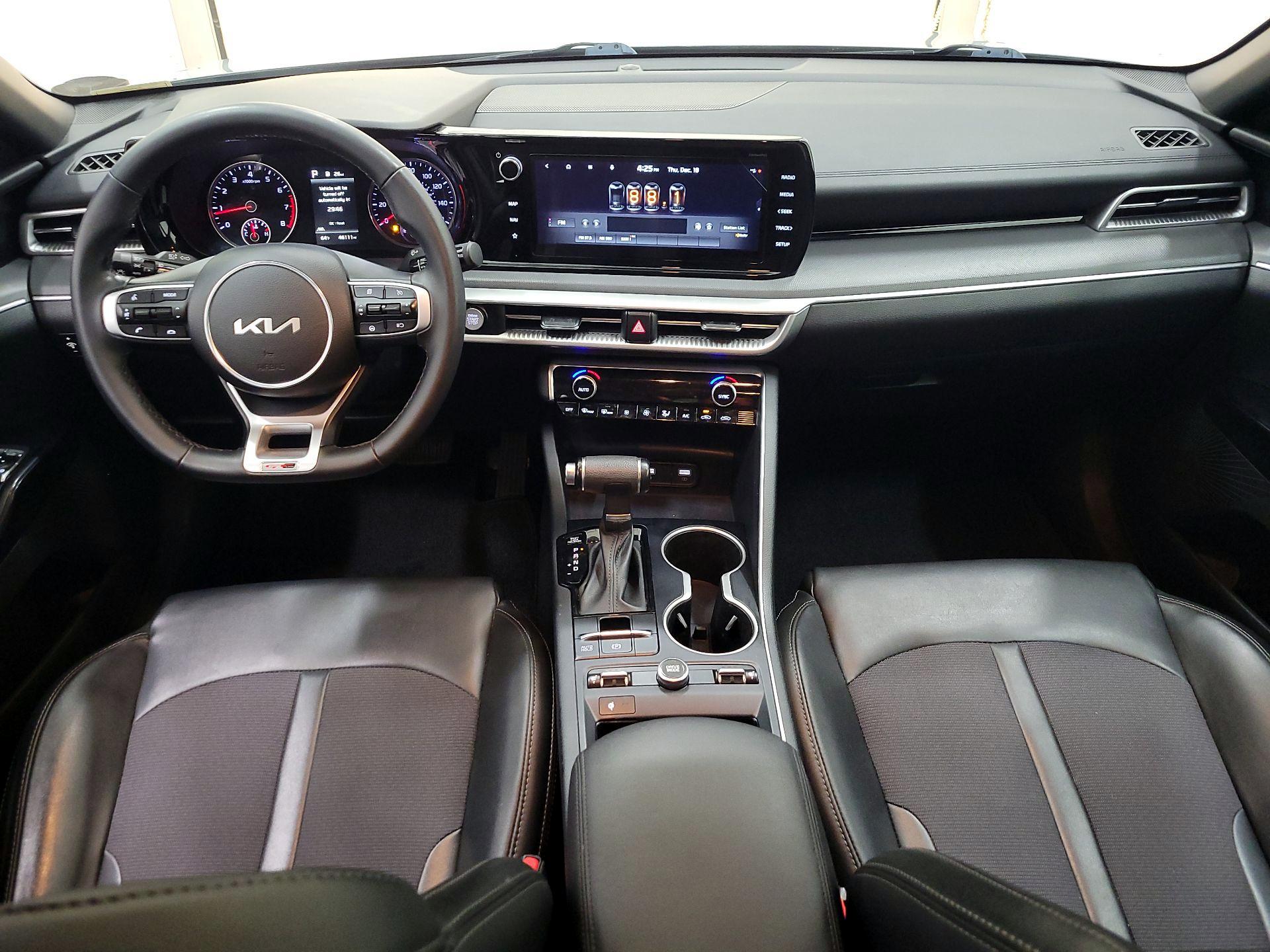 Thumbnail: 2022 Kia K5 - 9