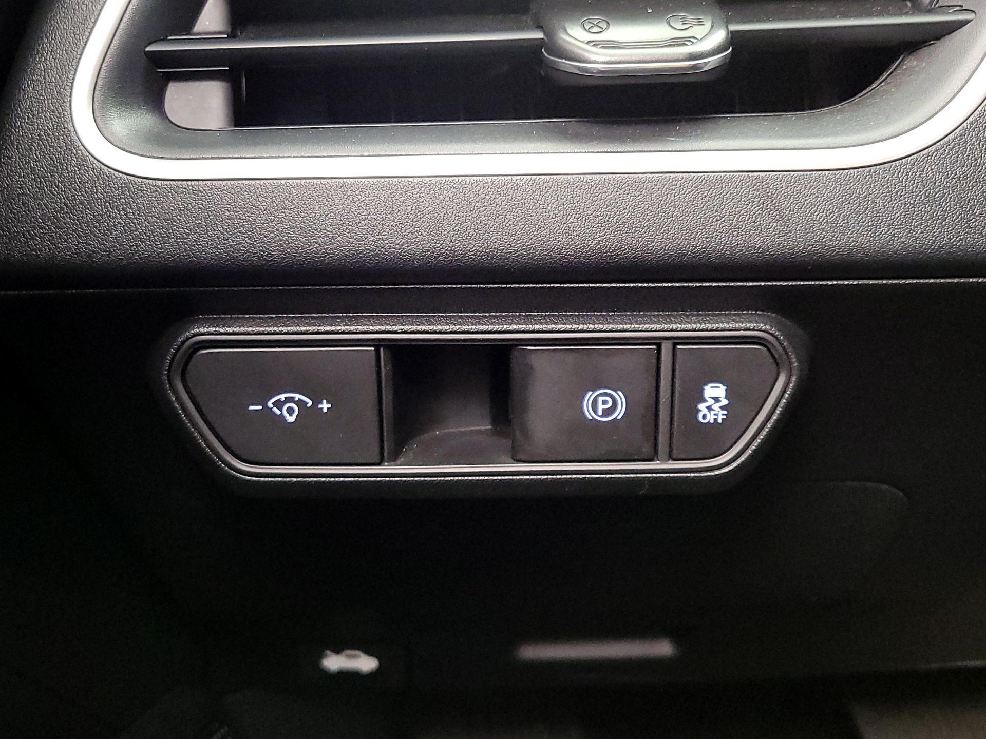 Thumbnail: 2025 Kia K4 - 13