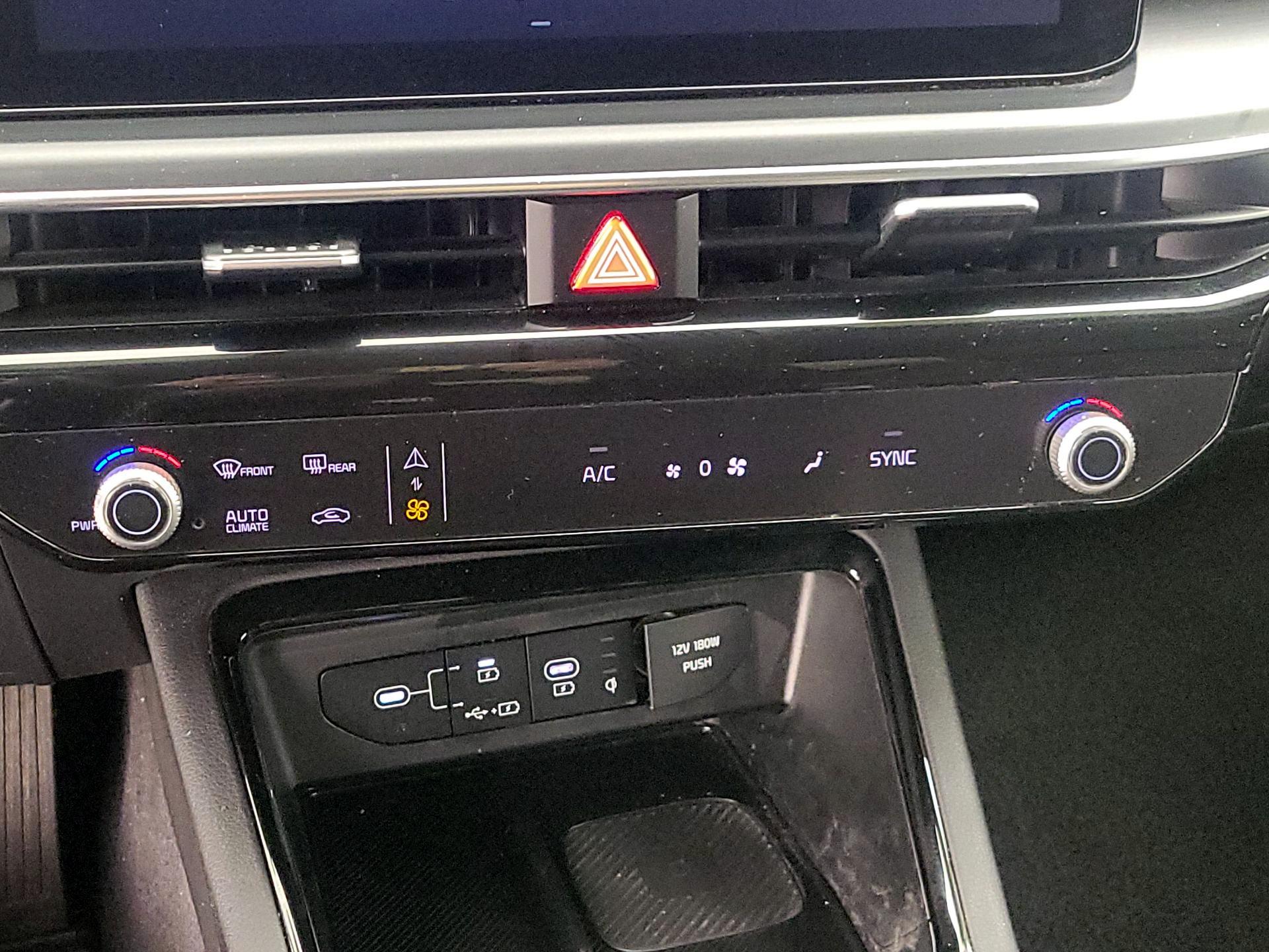 Thumbnail: 2025 Kia K5 - 17