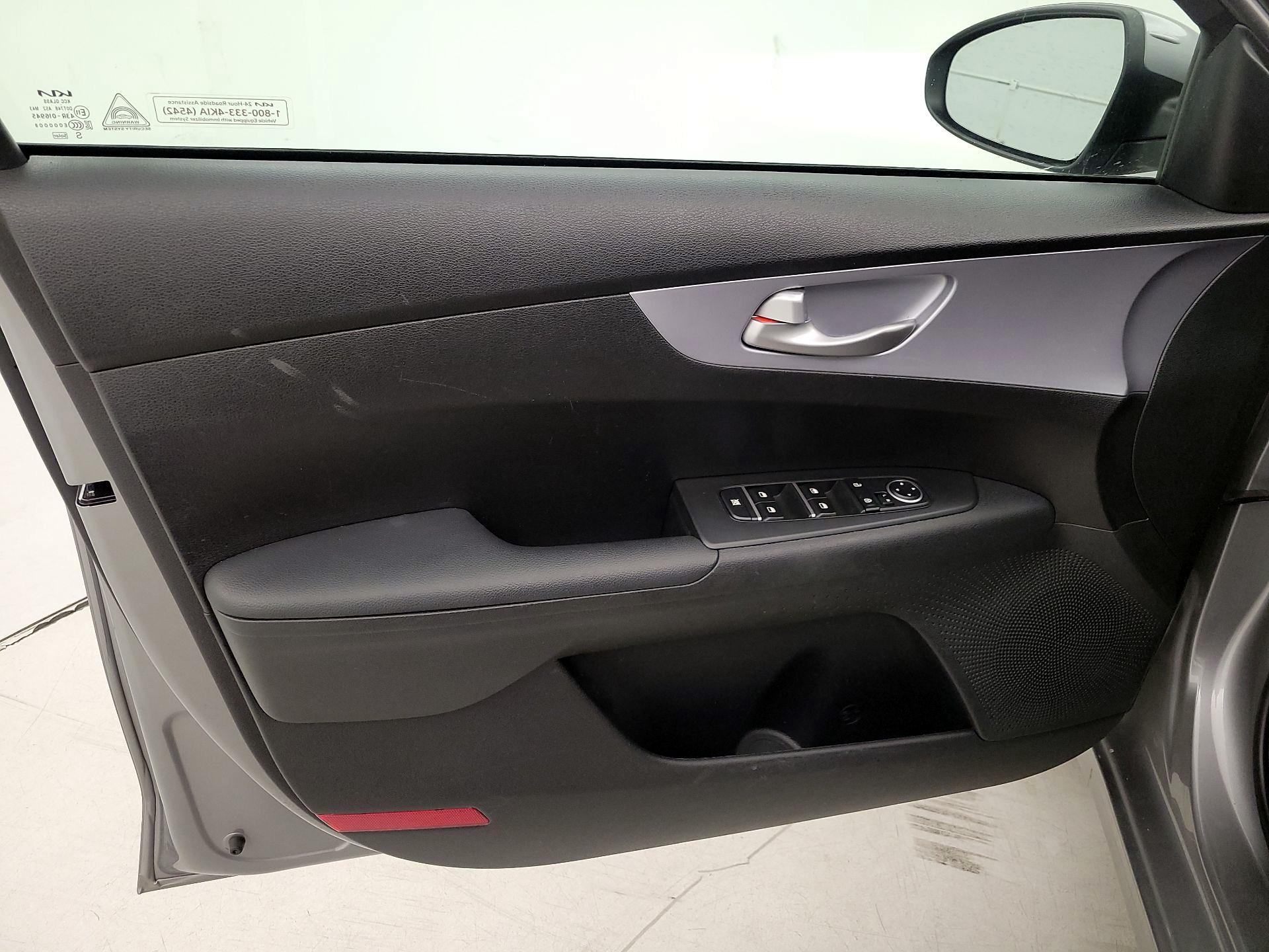 Thumbnail: 2024 Kia Forte - 12