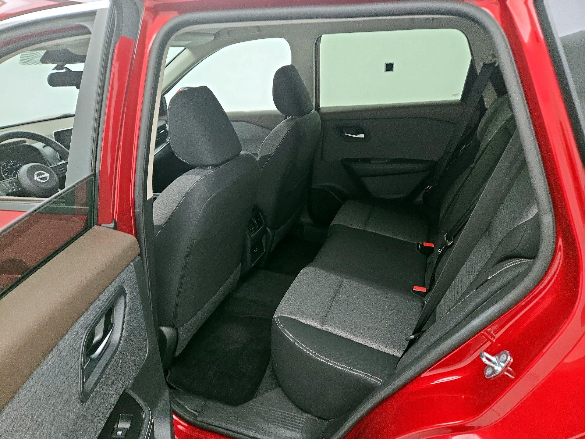 Thumbnail: 2023 Nissan Rogue - 19