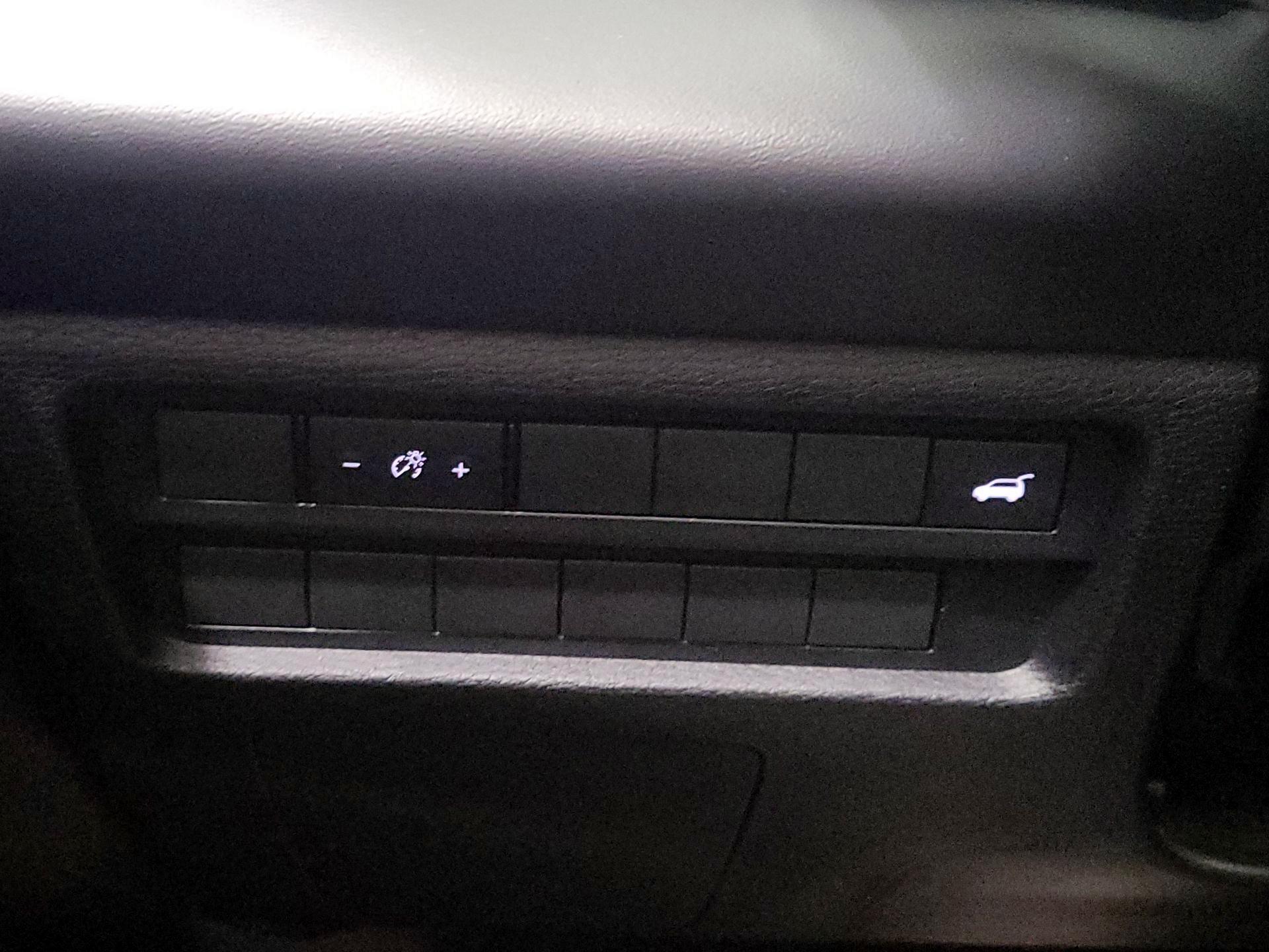 Thumbnail: 2024 Mitsubishi Outlander - 13