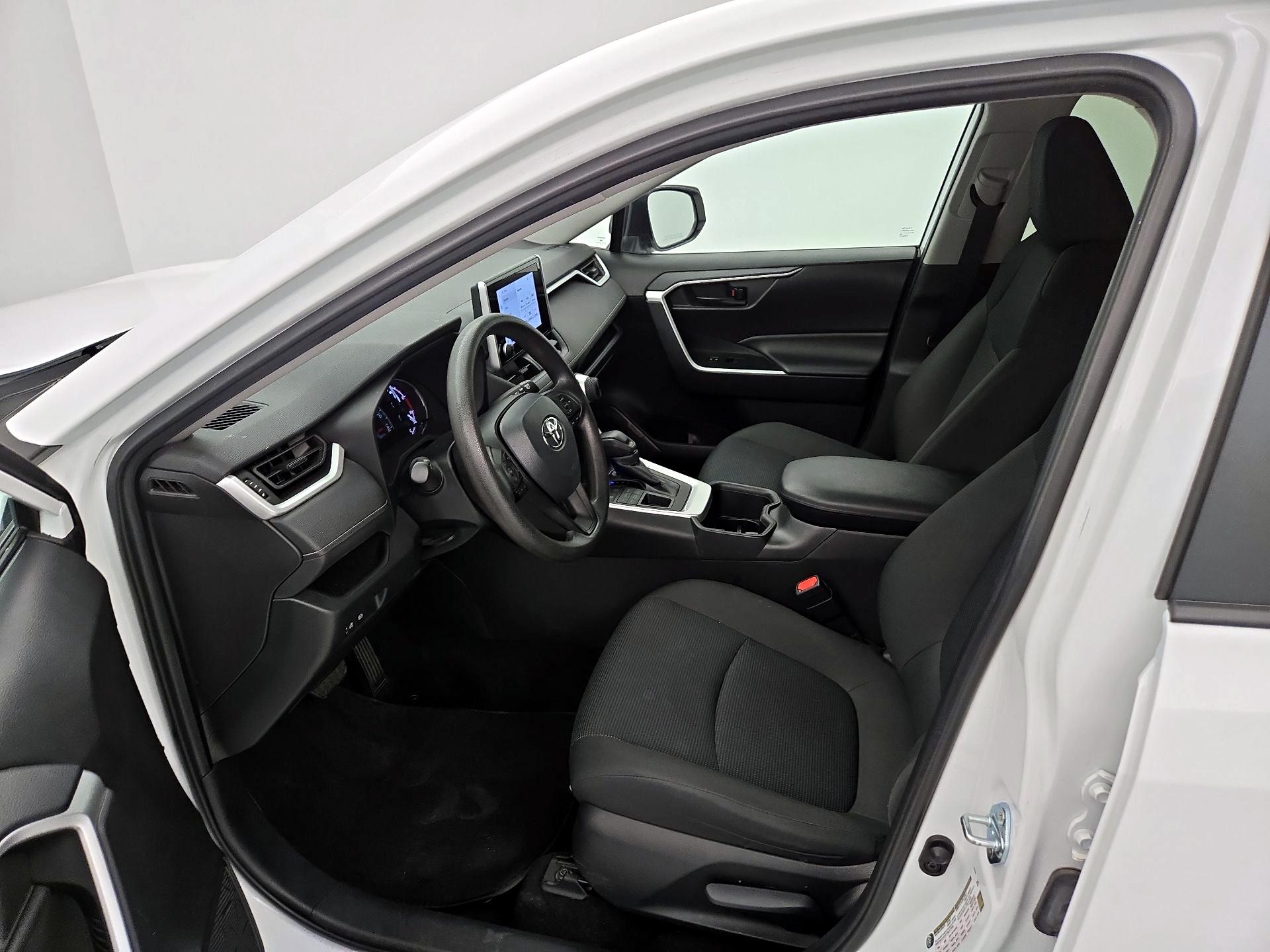 Thumbnail: 2024 Toyota RAV4 - 11