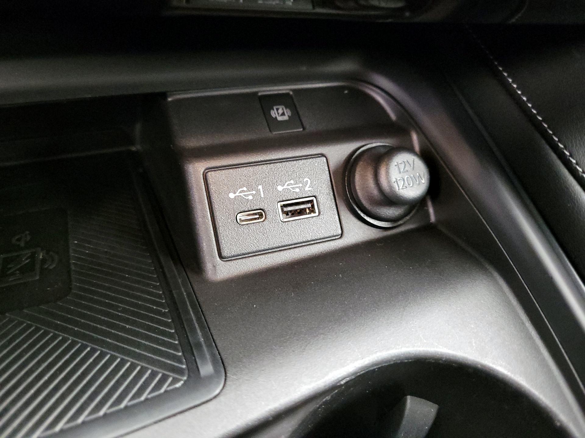 Thumbnail: 2023 INFINITI QX50 - 18