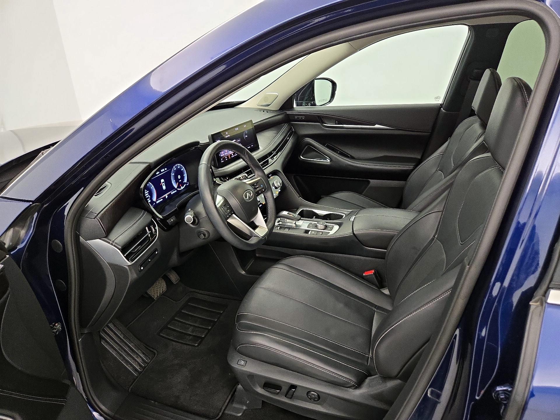 Thumbnail: 2023 INFINITI QX60 - 11