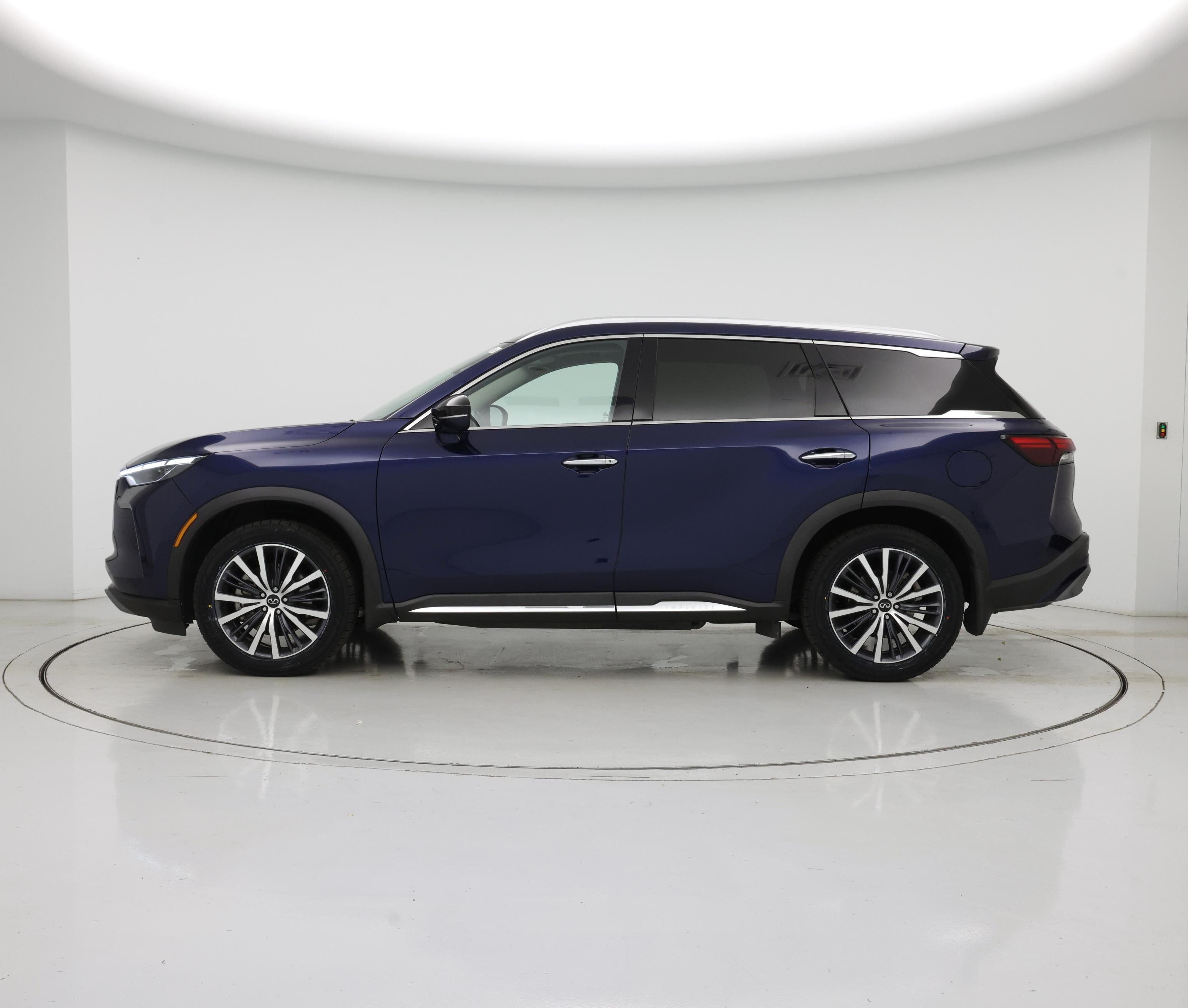 Thumbnail: 2023 INFINITI QX60 - 3