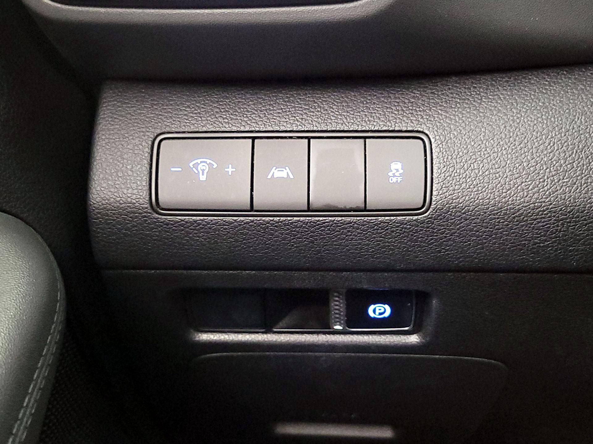 Thumbnail: 2023 Hyundai Santa Fe - 13