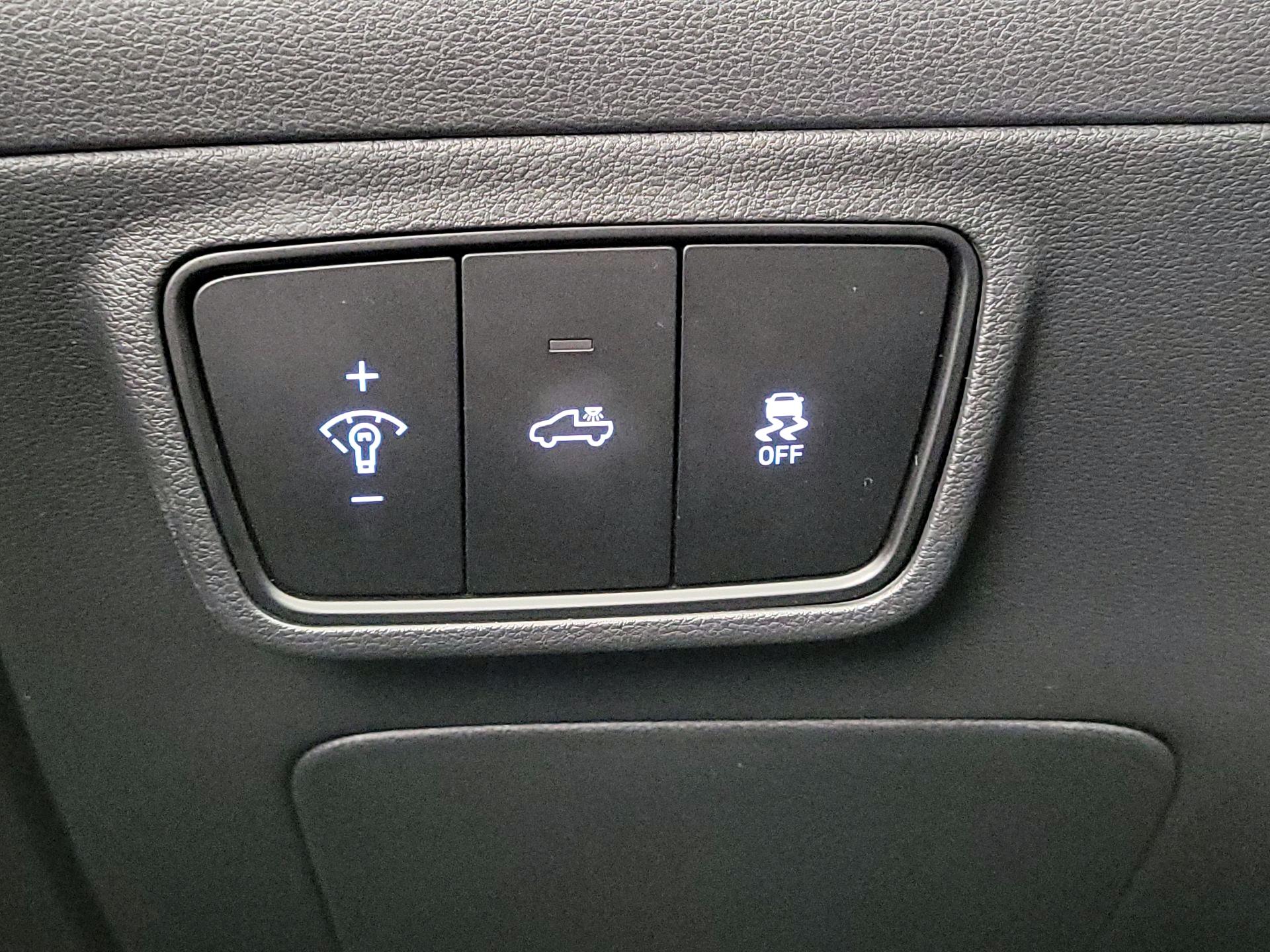 Thumbnail: 2022 Hyundai Santa Cruz - 13