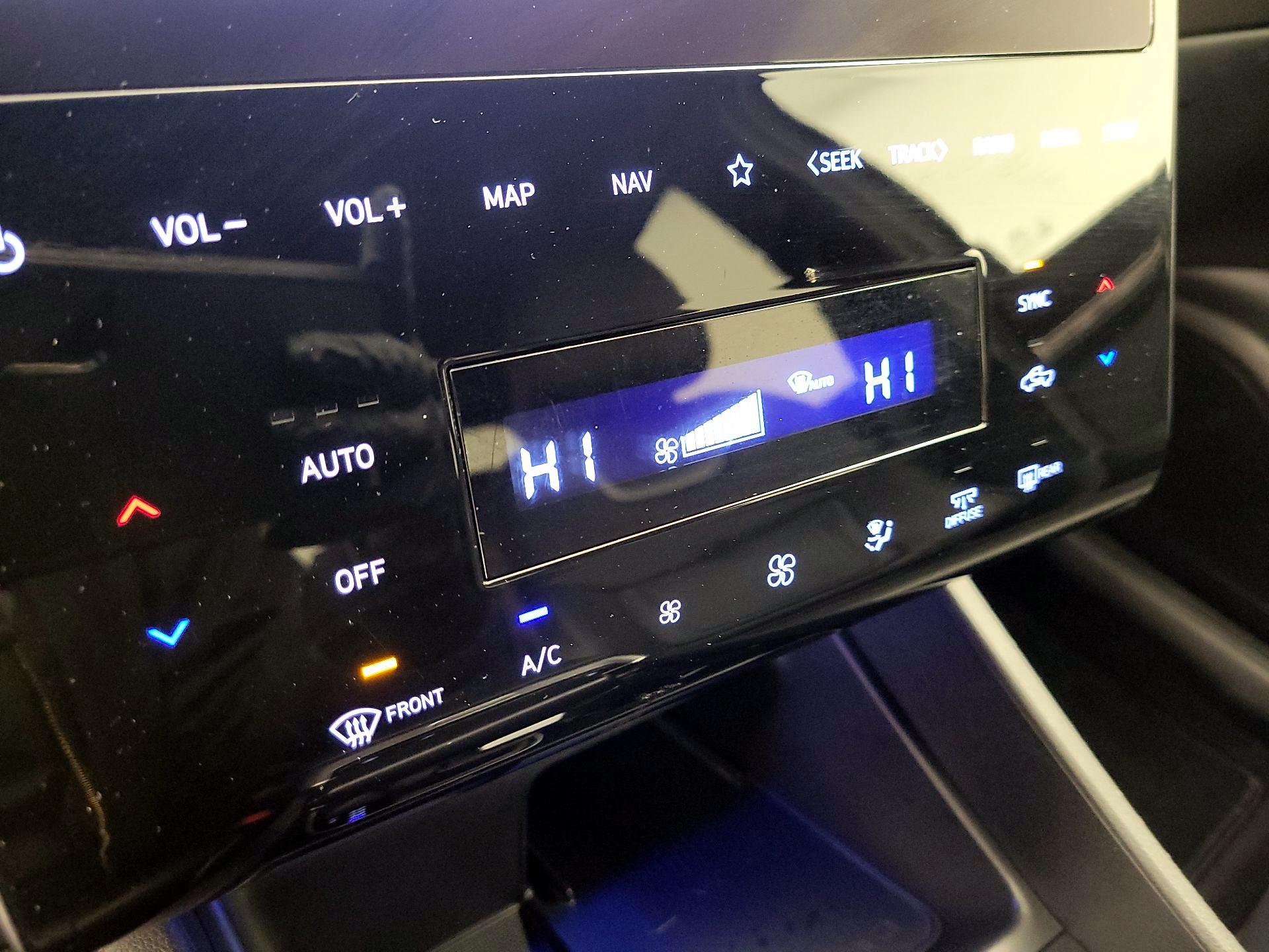 Thumbnail: 2022 Hyundai Santa Cruz - 17