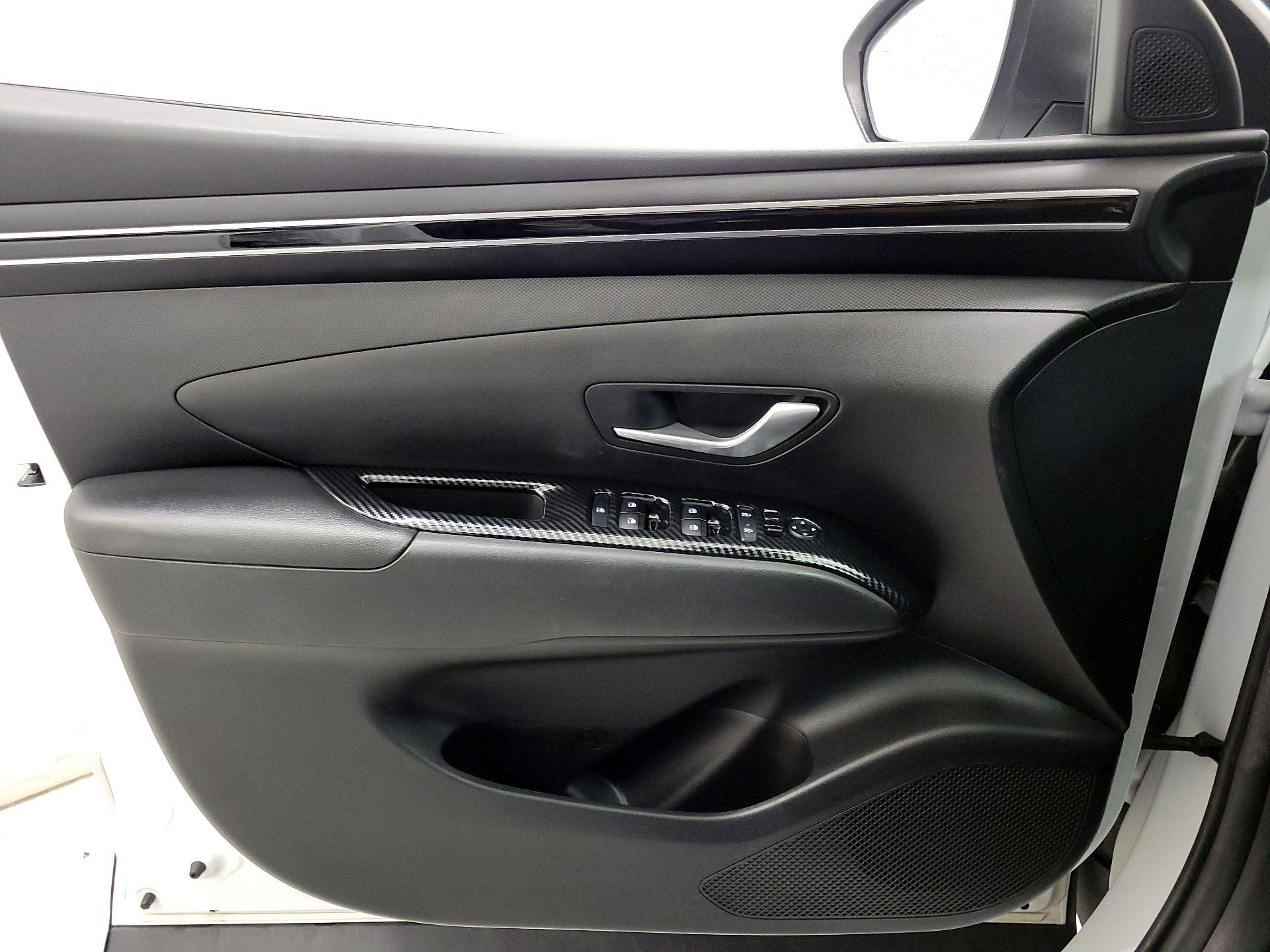 Thumbnail: 2022 Hyundai Santa Cruz - 12