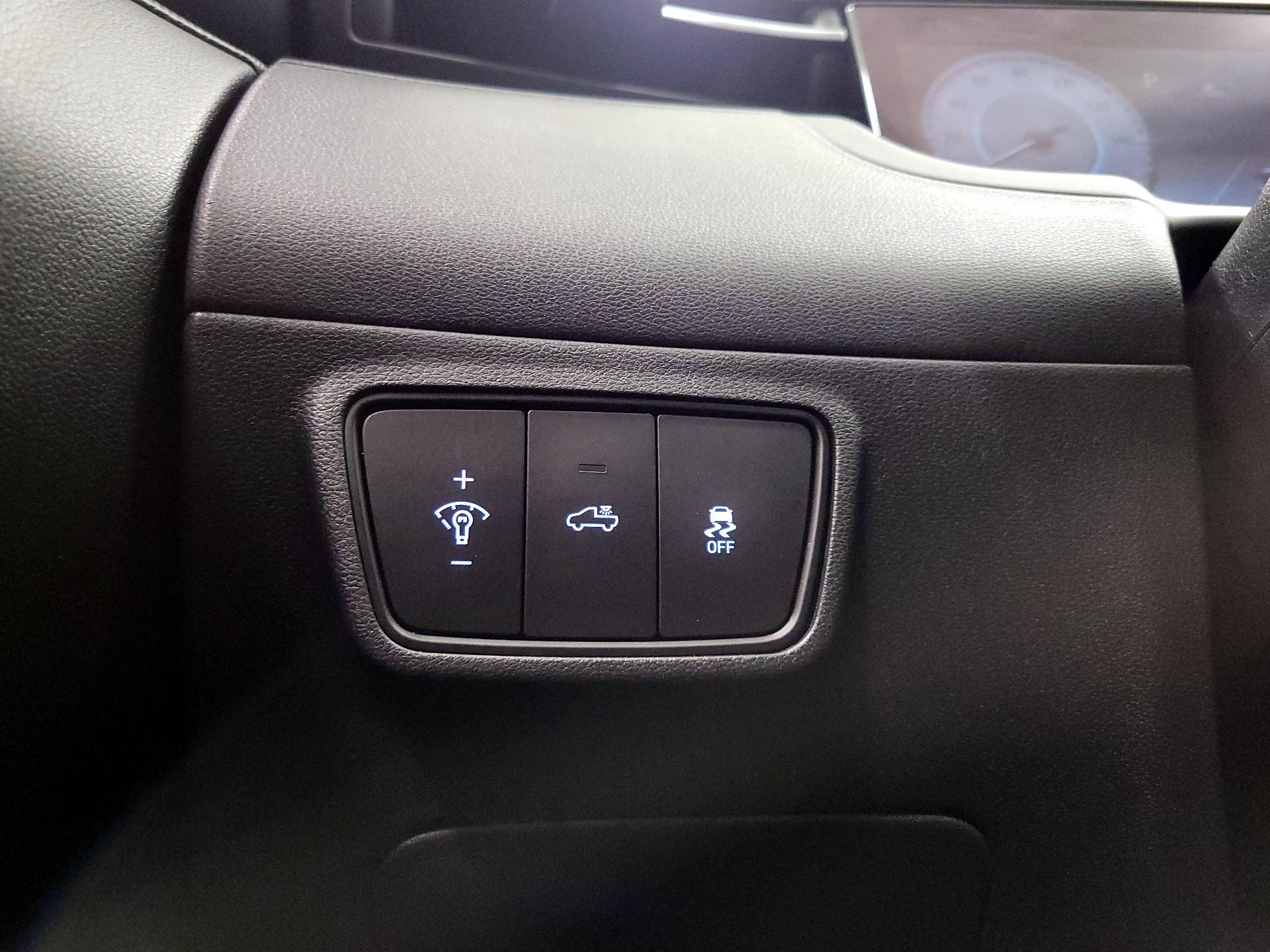 Thumbnail: 2022 Hyundai Santa Cruz - 13