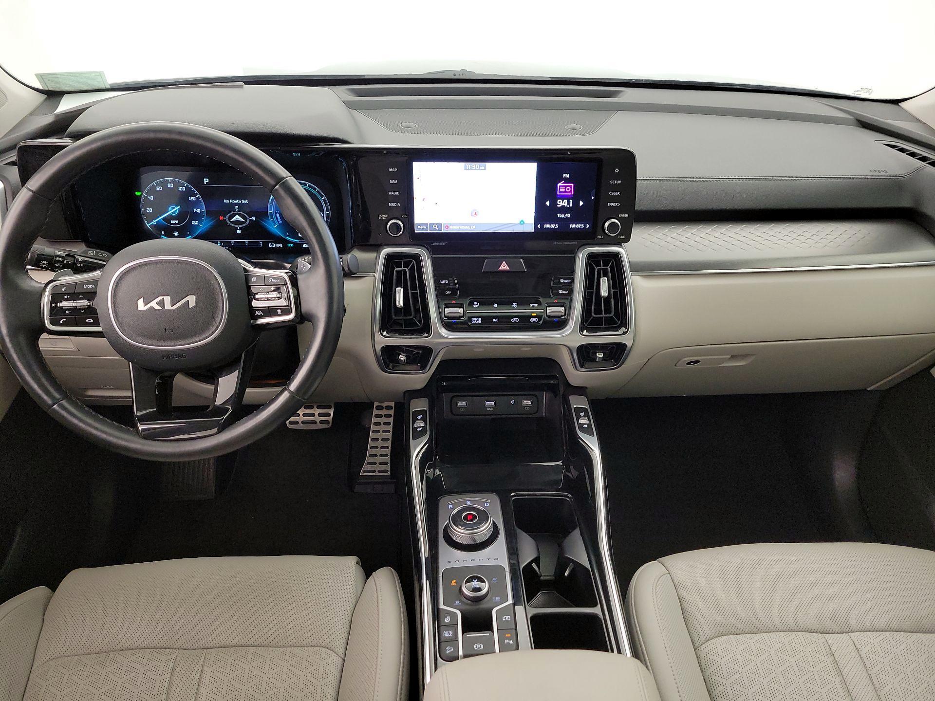 Thumbnail: 2023 Kia Sorento - 9