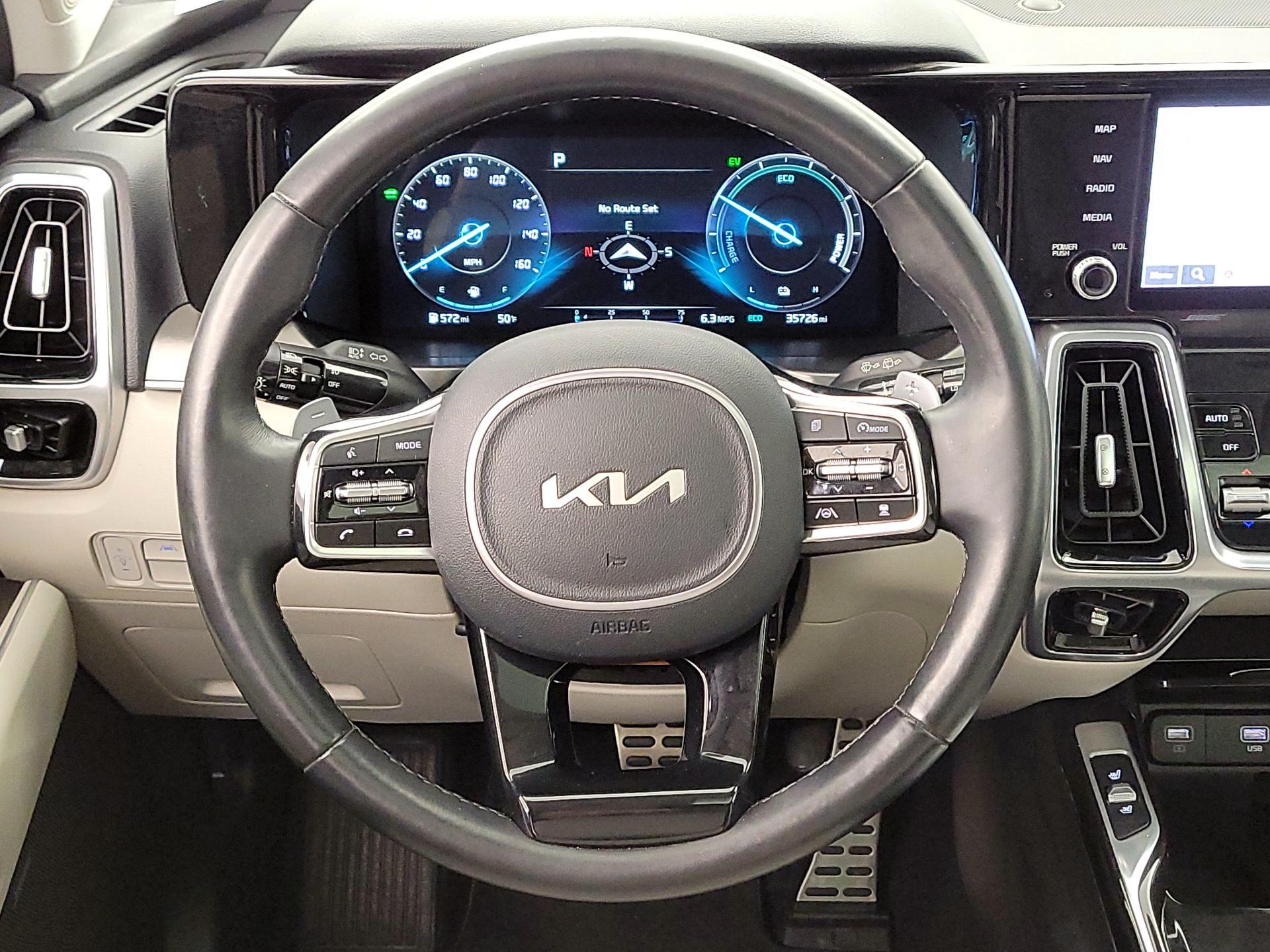 Thumbnail: 2023 Kia Sorento - 10
