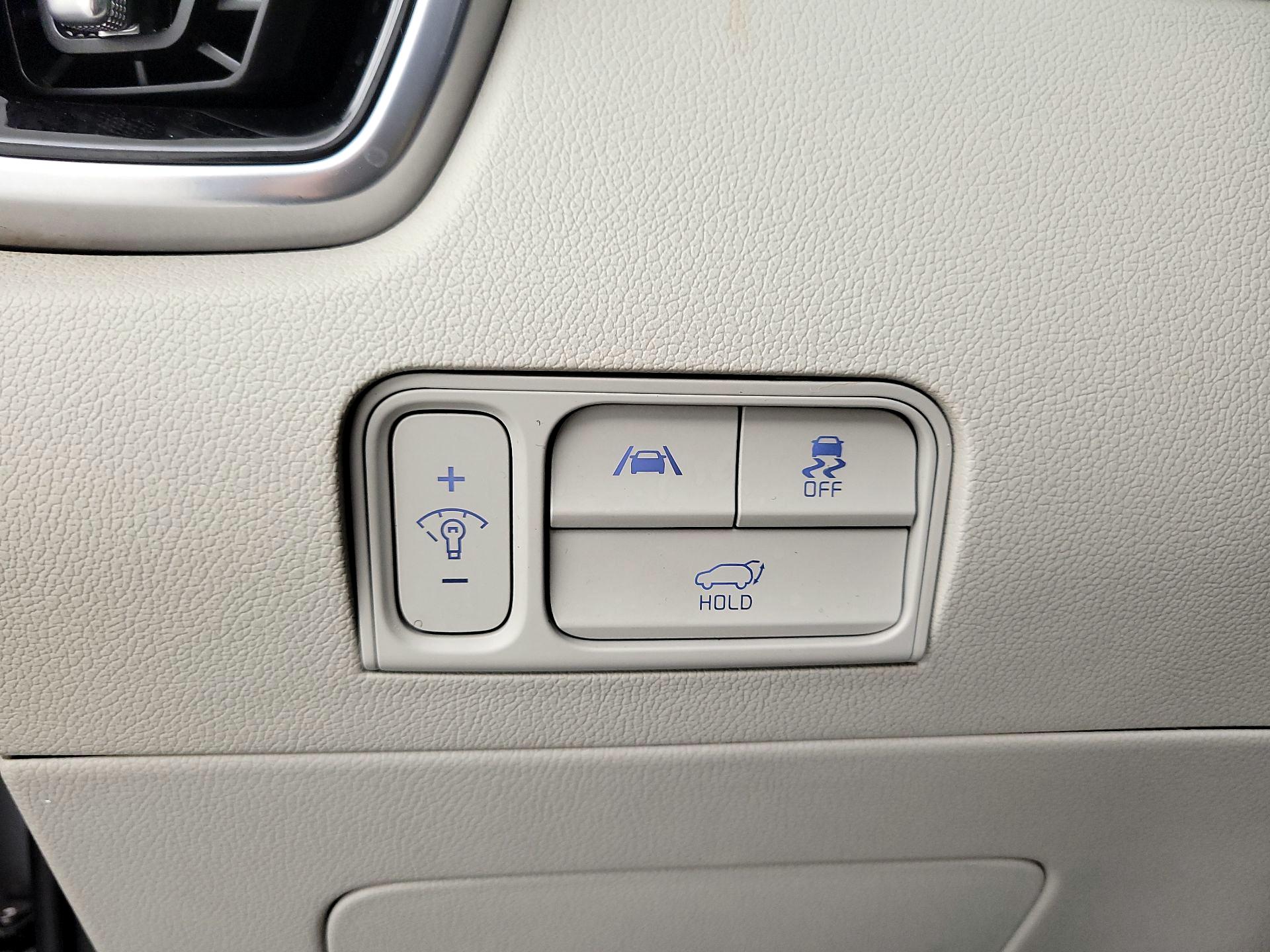 Thumbnail: 2023 Kia Sorento - 13