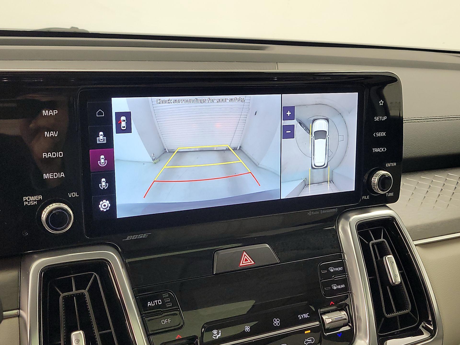 Thumbnail: 2023 Kia Sorento - 15