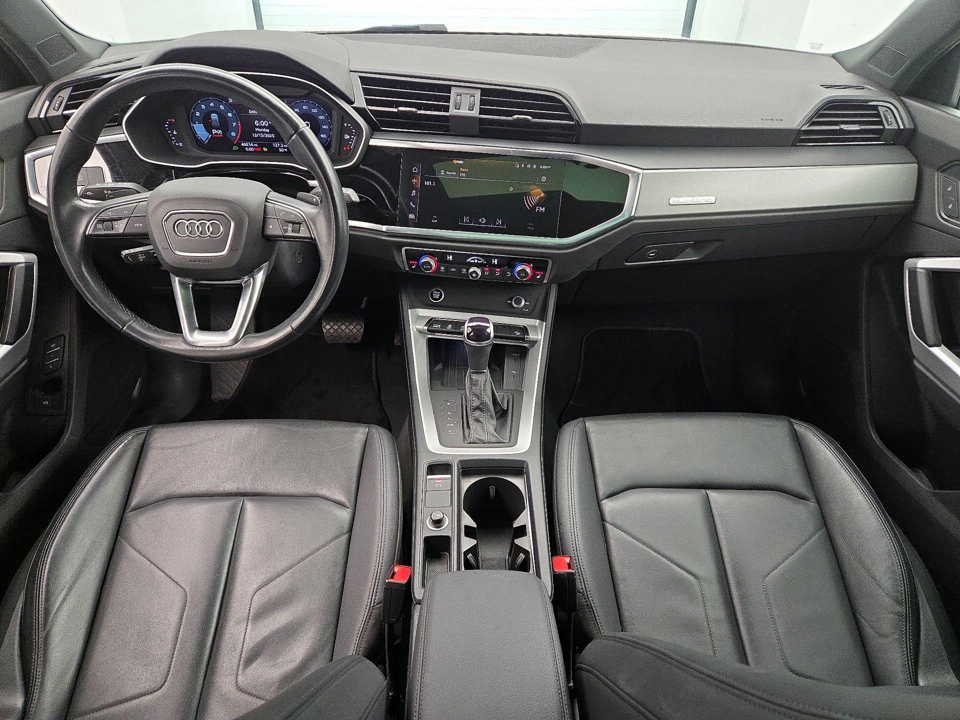 Thumbnail: 2024 Audi Q3 - 9