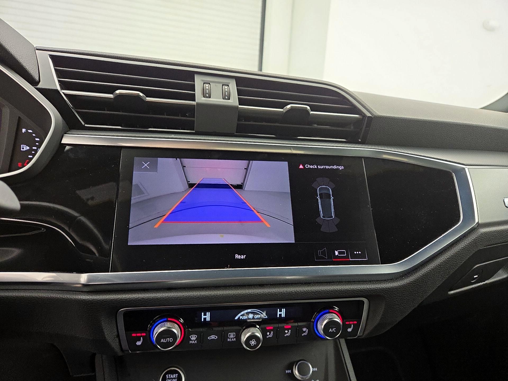 Thumbnail: 2024 Audi Q3 - 14