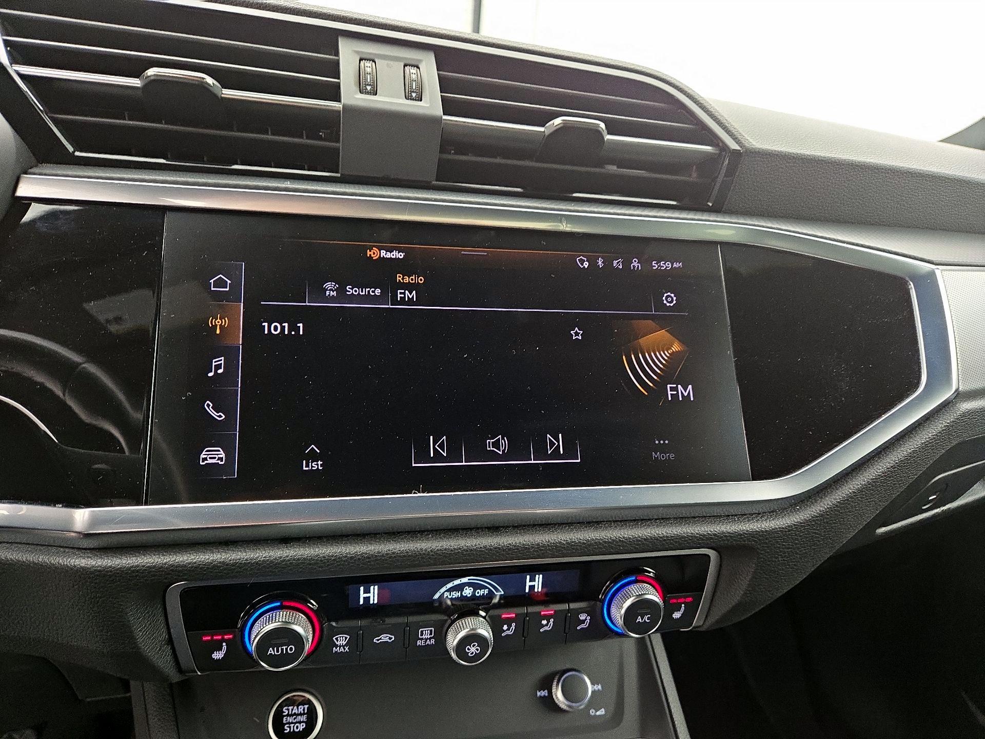 Thumbnail: 2024 Audi Q3 - 15