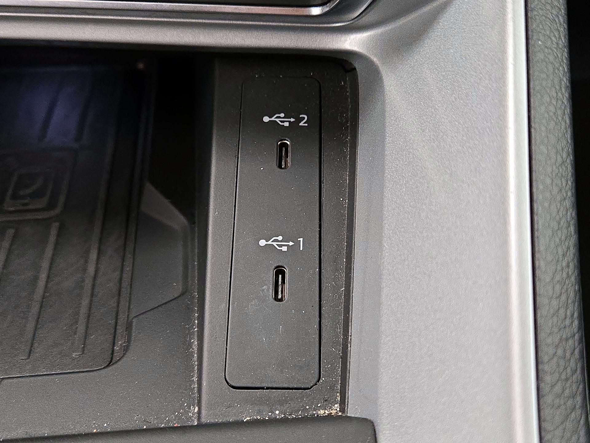 Thumbnail: 2024 Audi Q3 - 18